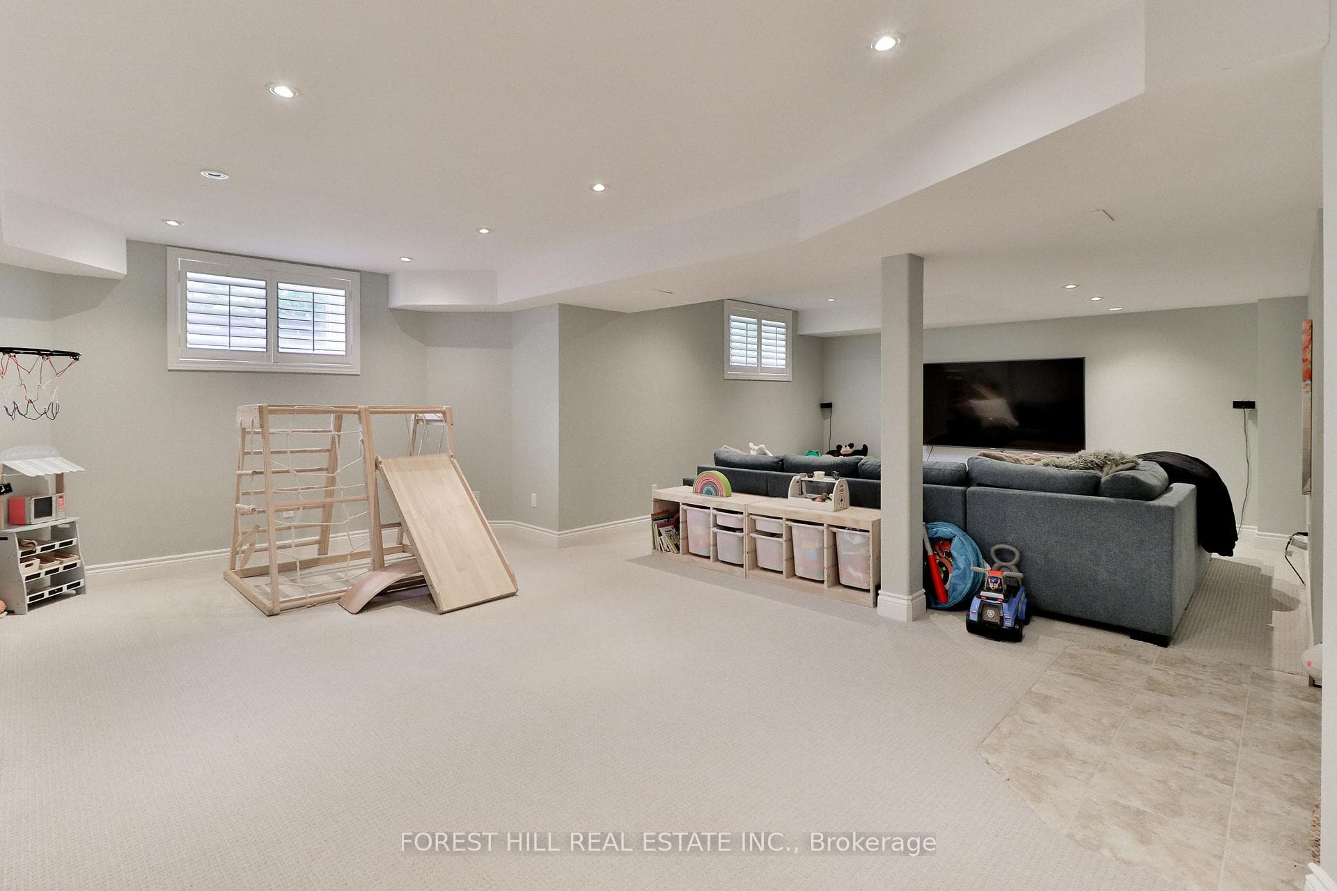 327 Turning Leaf Road - Detached photo 36 of 43 in Oakville, Ontario