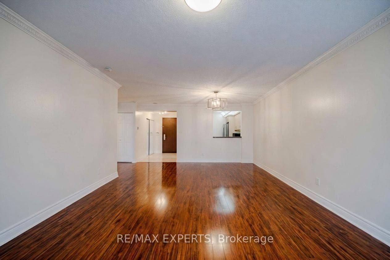 138 Bonis Avenue Unit 527 - Condo photo 10 of 42 in Scarborough Village / Eglinton East, Ontario
