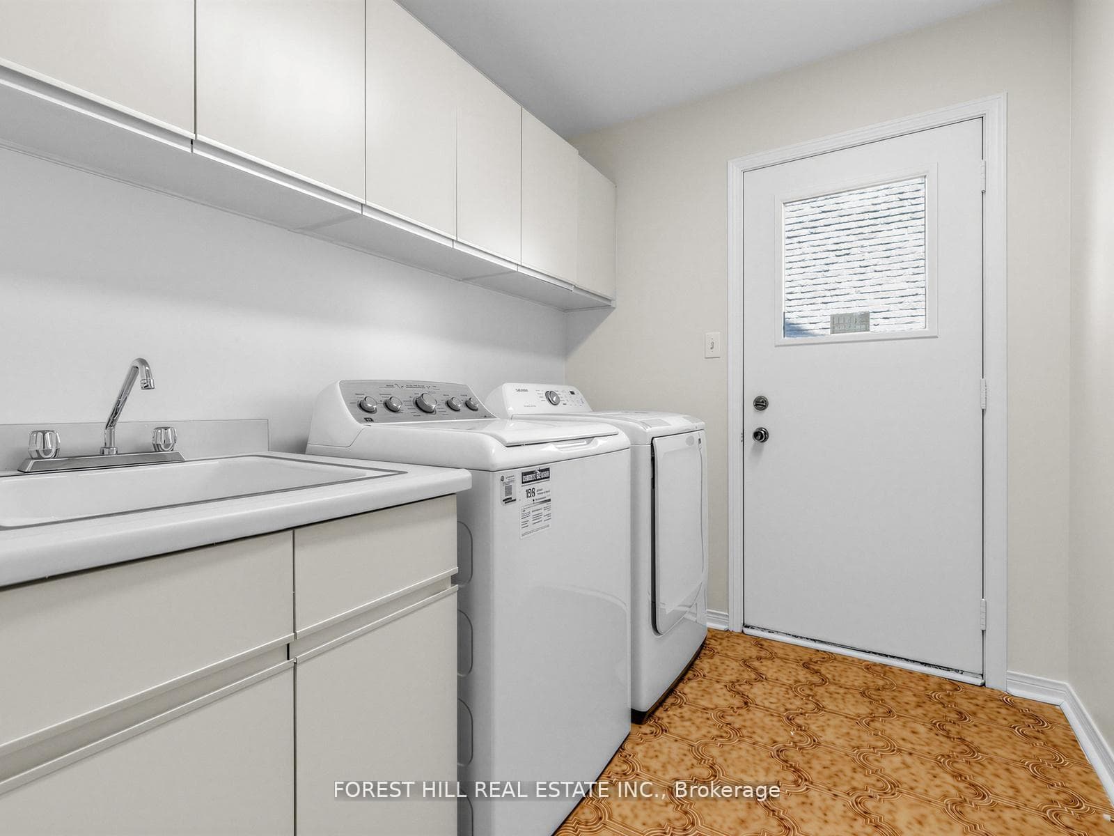 32 Saddletree Drive - Detached photo 13 of 41 in Hillcrest Village / Bayview Village, Ontario