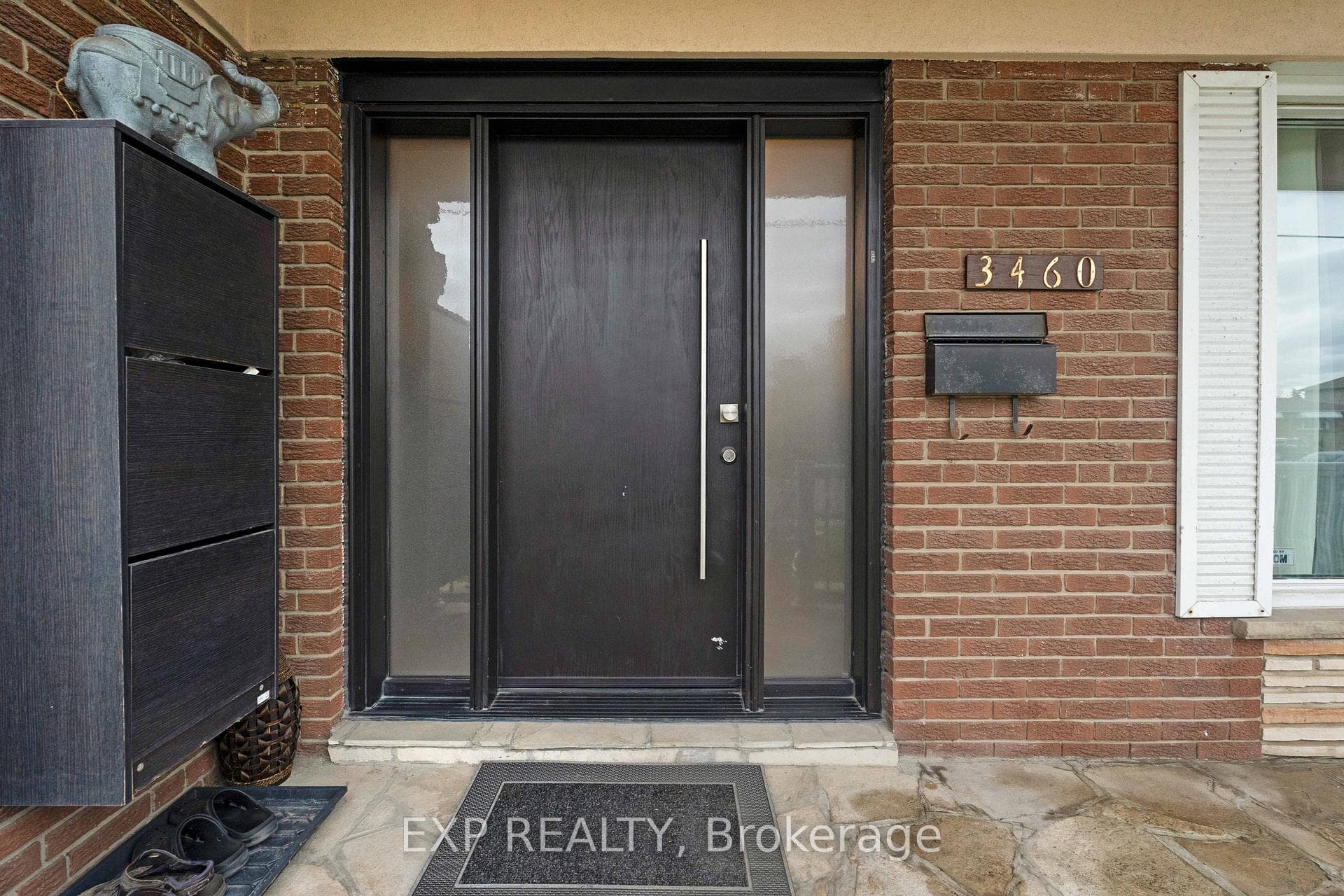 3460 Cawthra Road - Detached photo 4 of 49 in Mississauga, Ontario