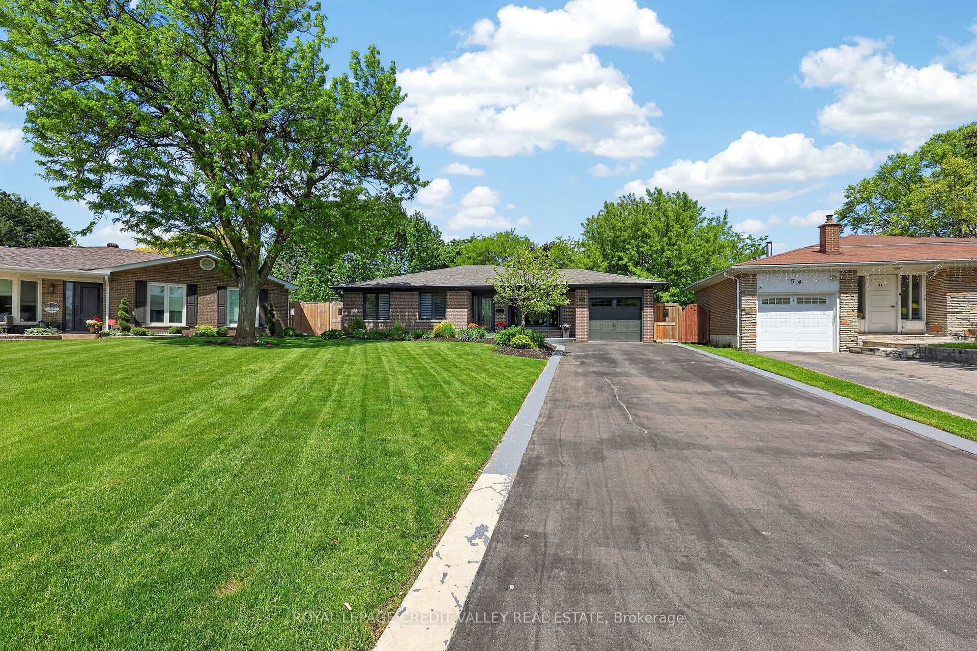 52 Terra Cotta Crescent - Detached photo 2 of 50 in Brampton, Ontario