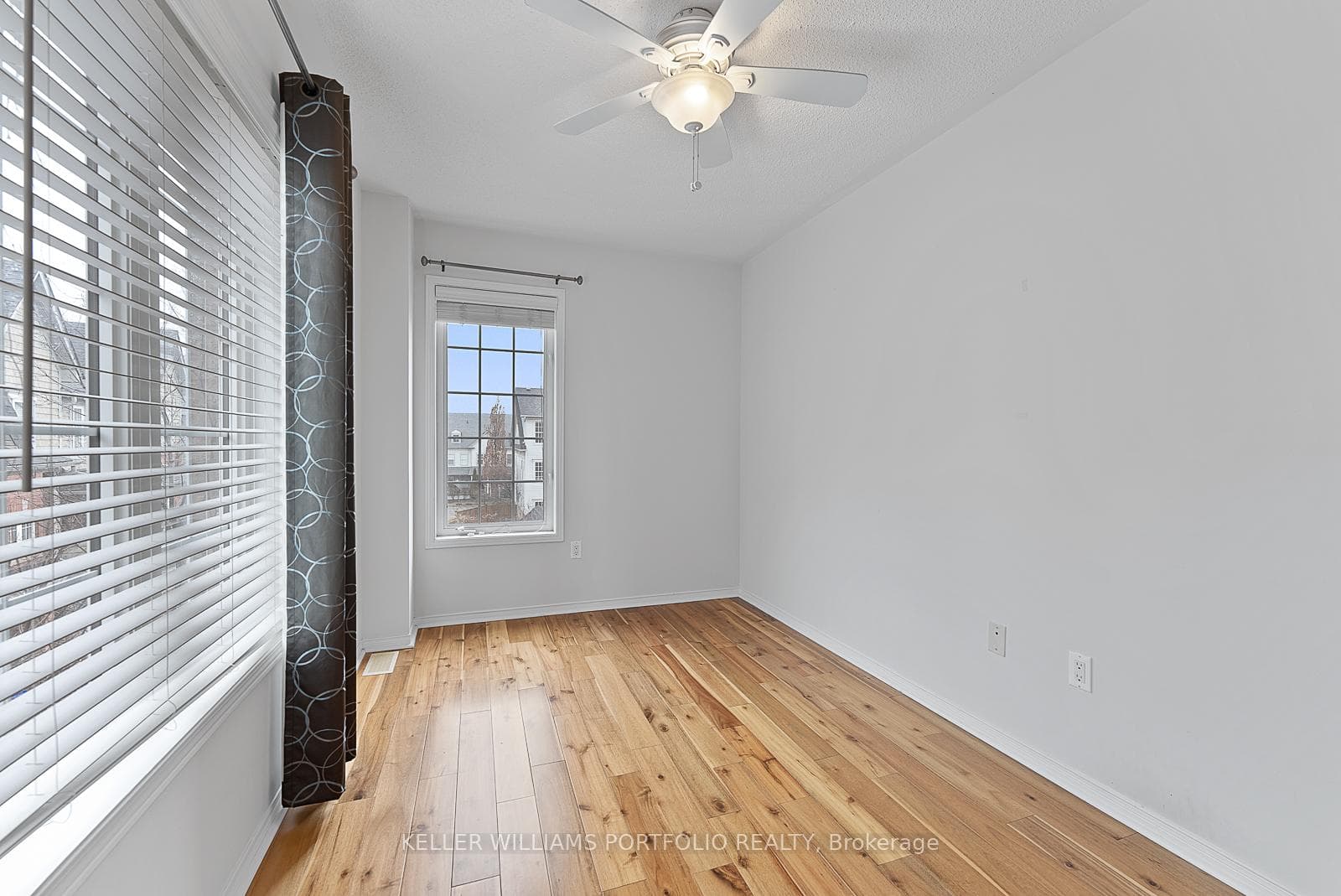118 Gatwick Drive - Semi-Detached photo 30 of 50 in Oakville, Ontario