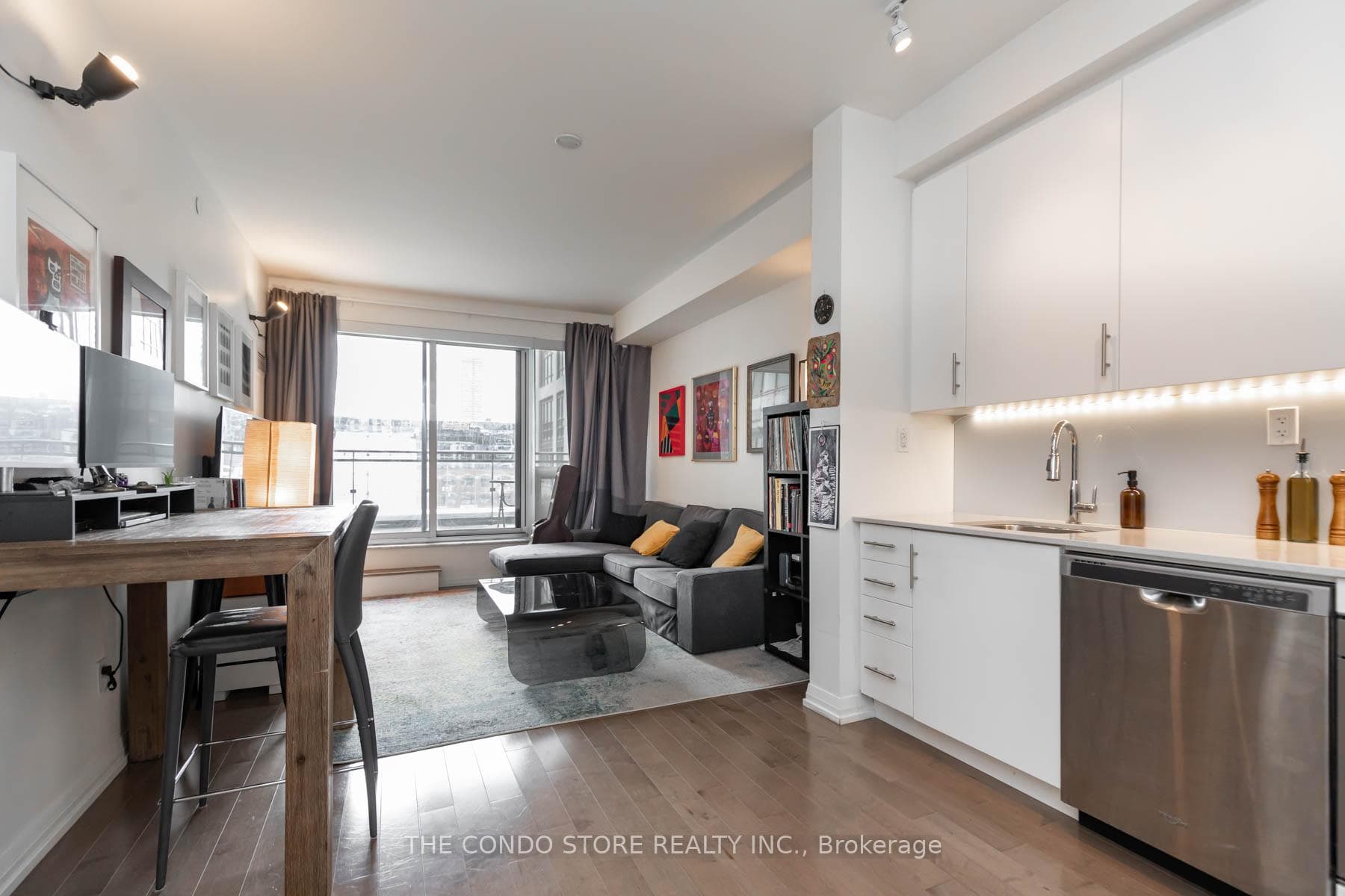460 Adelaide Street Unit 611 - Condo photo 4 of 29 in Regent Park / Cabbagetown / St. James Town, Ontario