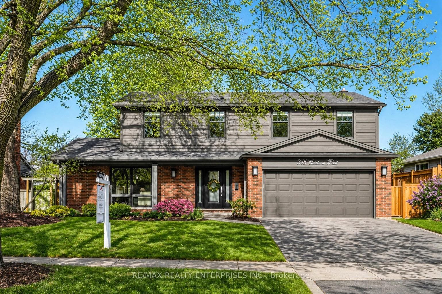 315 Swinburne Road - home for sale in Burlington, Ontario