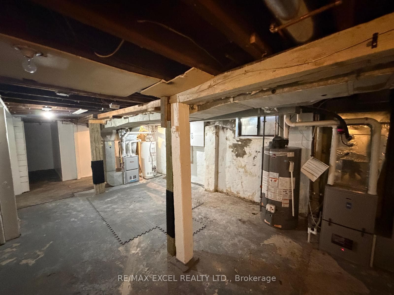 515 Warden Avenue Unit Main Flr & Bsmt, Unit A - Detached photo 11 of 17 in Birch Cliff / Cliffside, Ontario