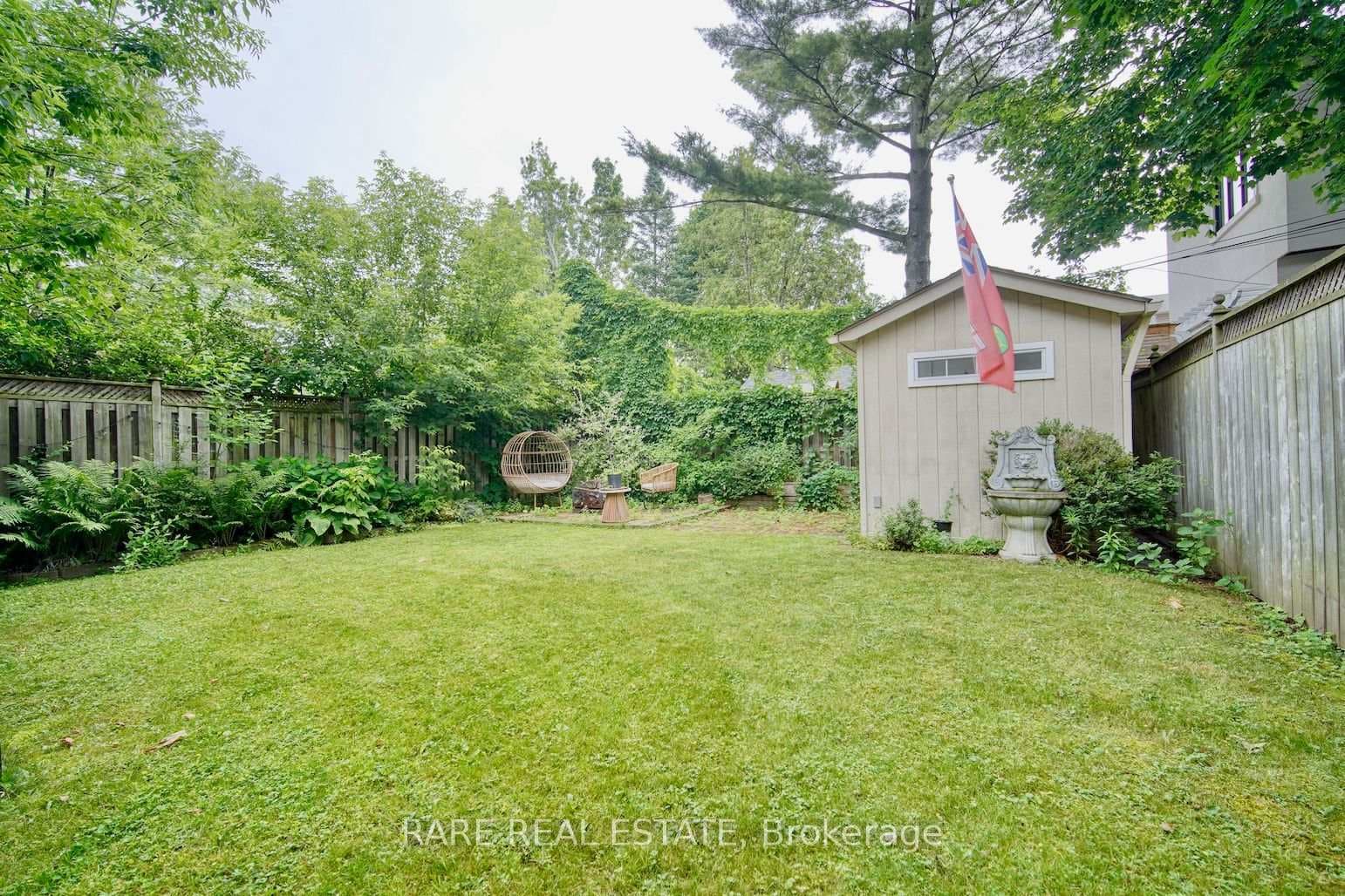 33 Red Deer Avenue - Detached photo 3 of 10 in Birch Cliff / Cliffside, Ontario