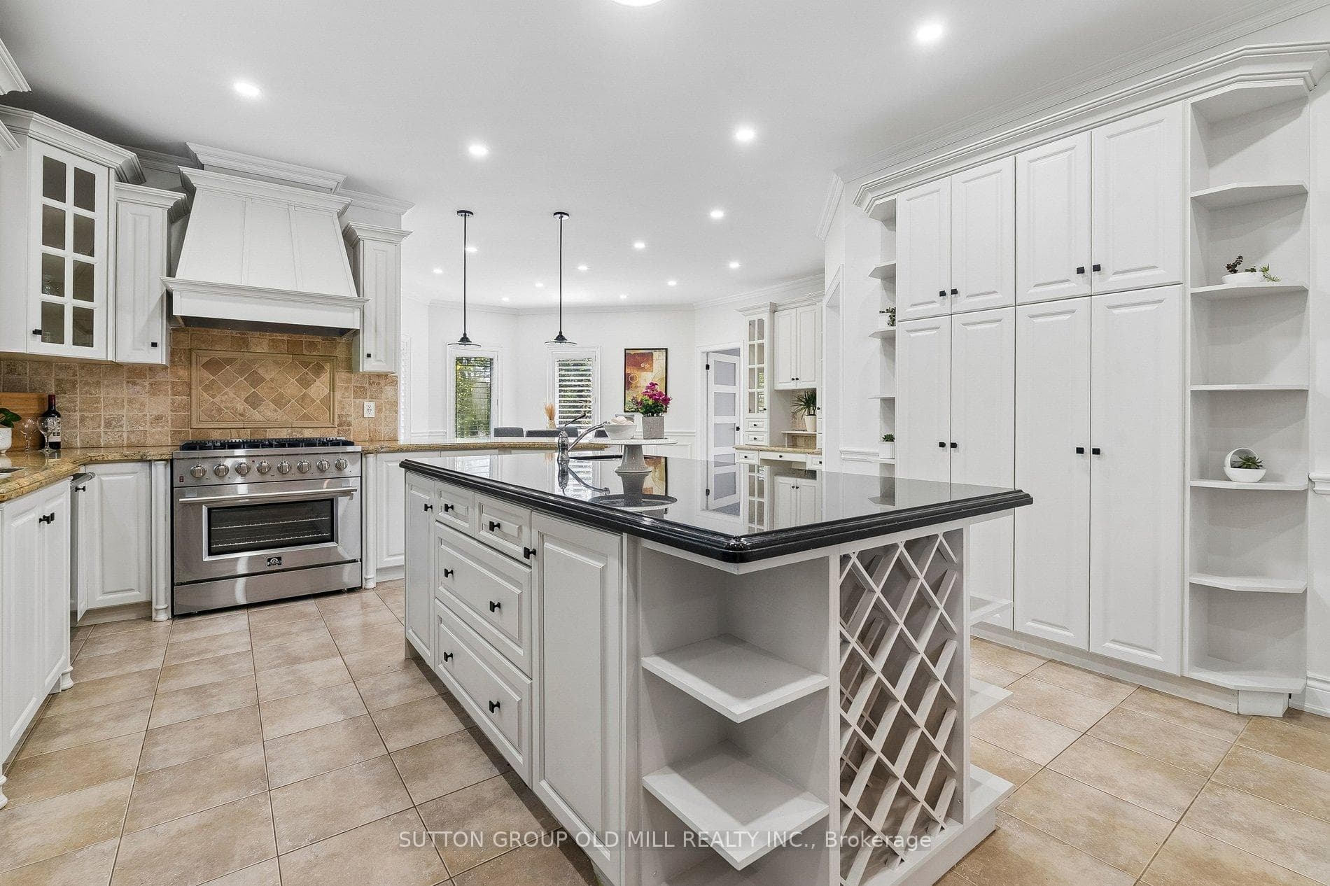 7 Rolling Meadow Drive - Detached photo 7 of 50 in Caledon, Ontario