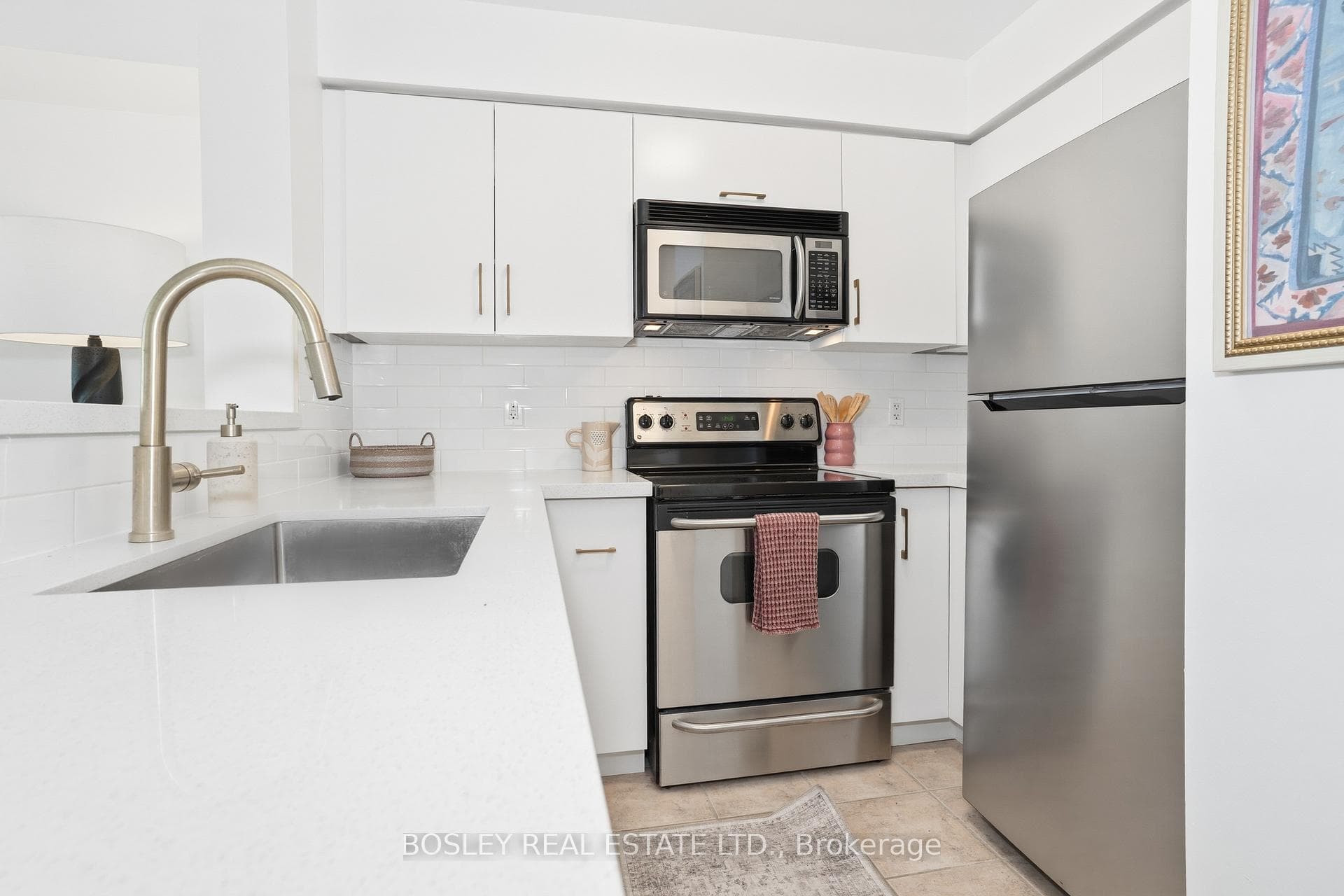 7 Michael Power Place Unit LPH06 - Condo photo 6 of 29 in Etobicoke (Islington / Rexdale), Ontario