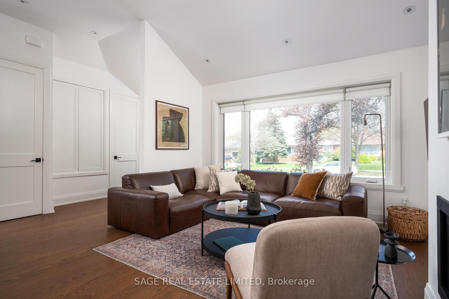 7 Rathgar Avenue - Detached photo 13 of 38 in Etobicoke (Islington / Rexdale), Ontario