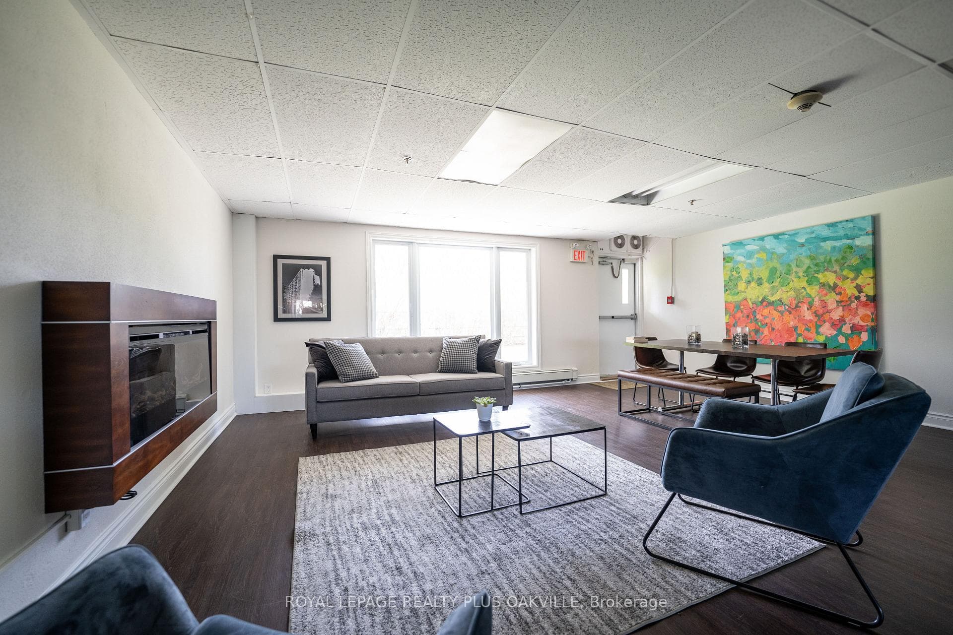 212 Kerr Street Unit 909 - Condo photo 9 of 33 in Oakville, Ontario