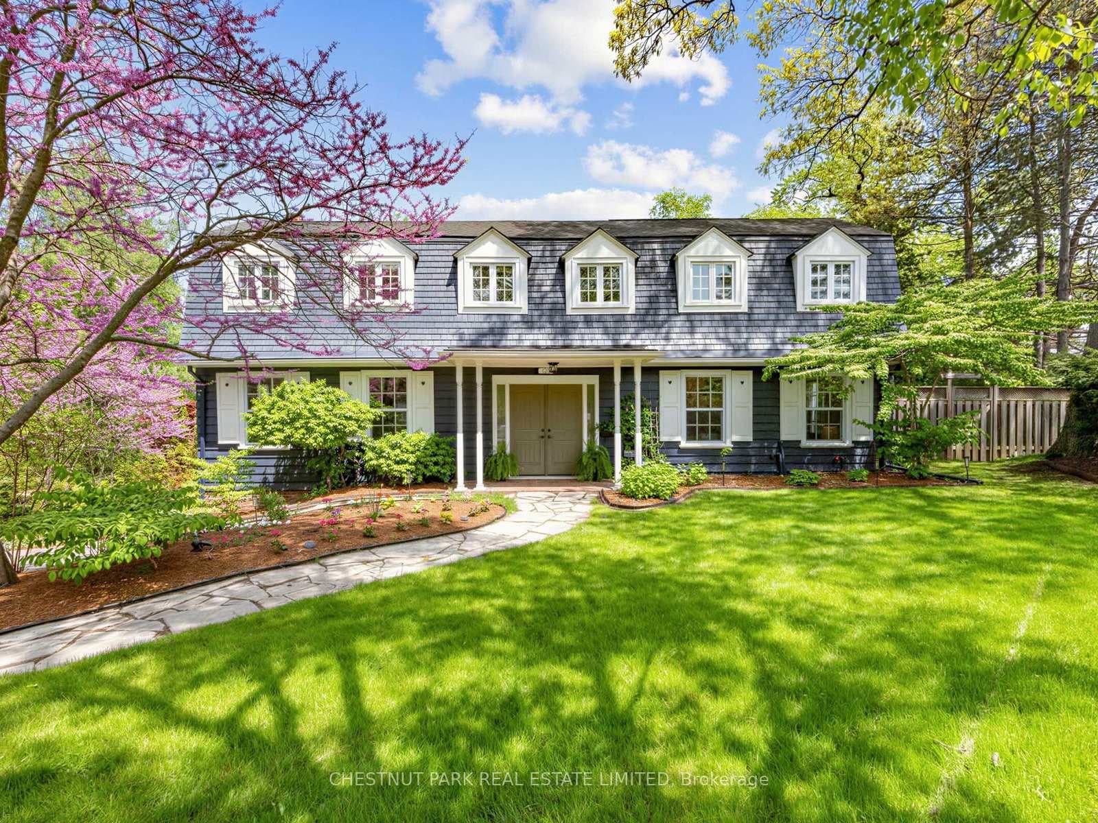725 Bexhill Road - Detached photo 1 of 39 in Mississauga, Ontario