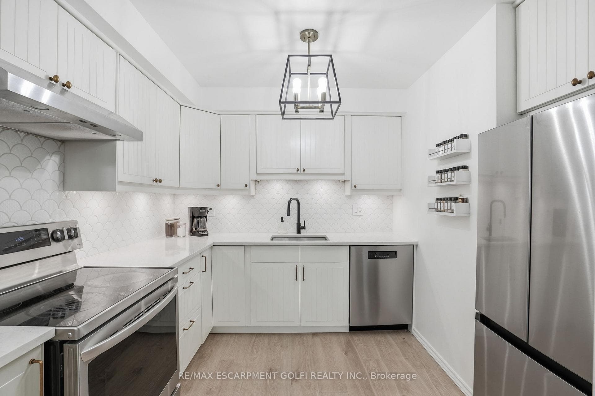 660 OXFORD Road Unit 17 - Condo photo 7 of 31 in Burlington, Ontario