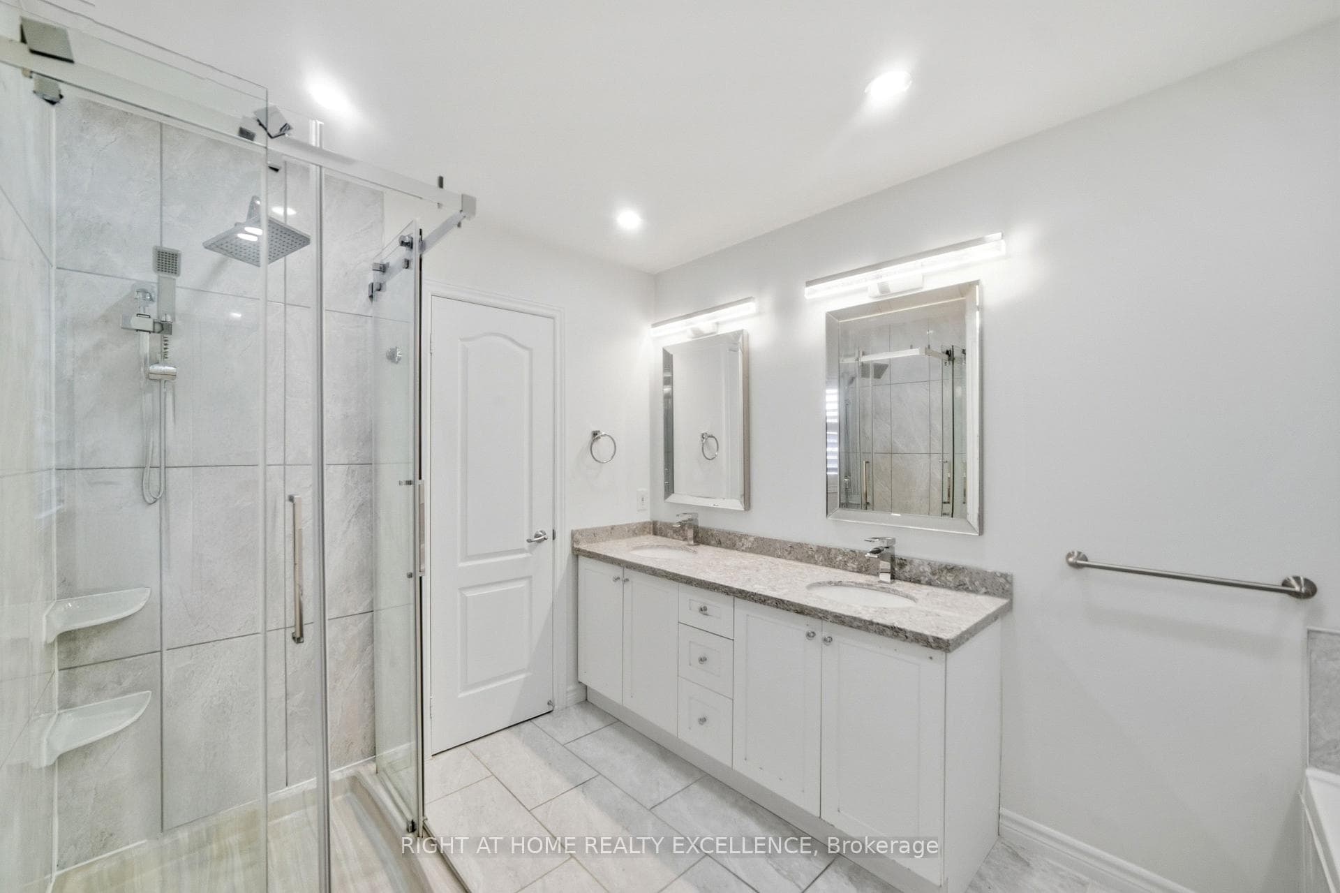 16 Whitford Court - Detached photo 21 of 39 in Brampton, Ontario