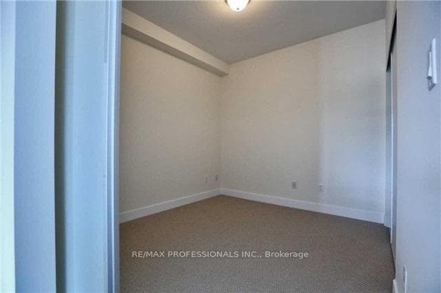 128 Garden Drive Unit 323 - Condo photo 12 of 17 in Oakville, Ontario