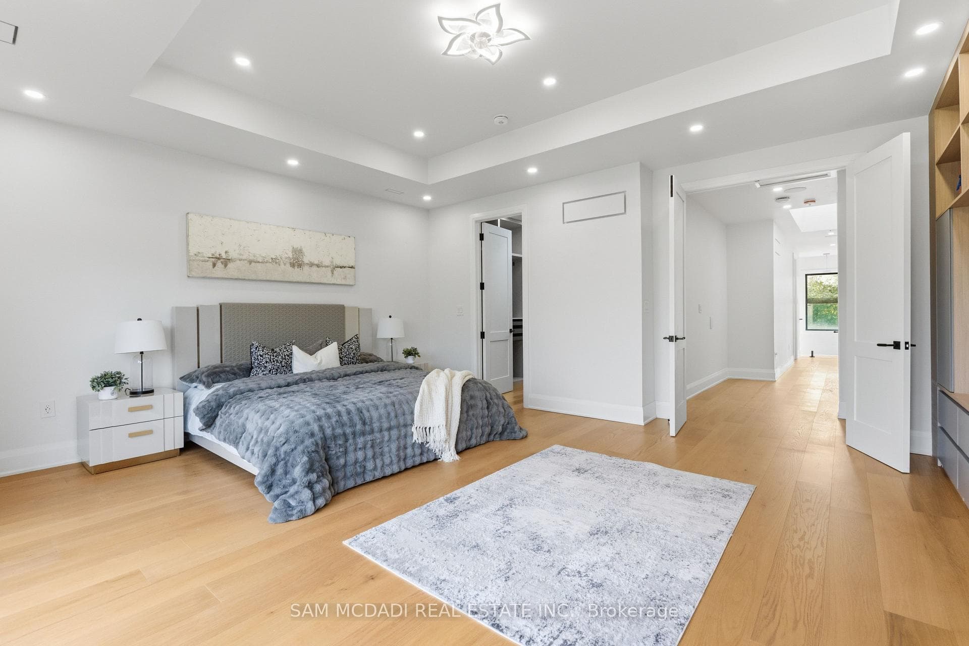 9 Earl Street - Detached photo 18 of 47 in Mississauga, Ontario