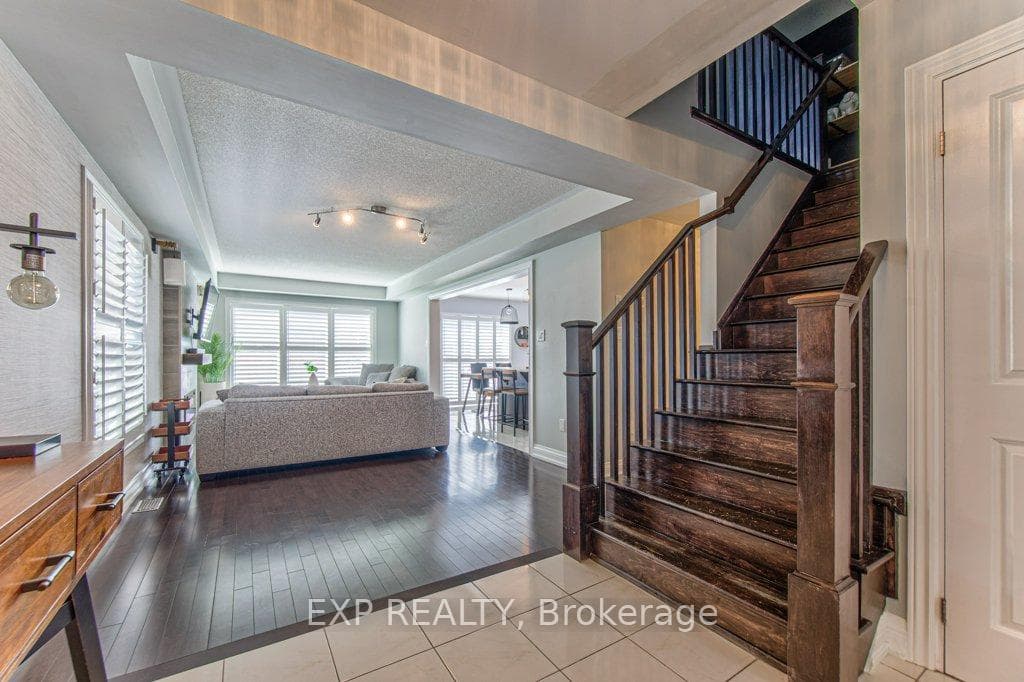 76 Ruhl Drive - Detached photo 10 of 50 in Milton, Ontario