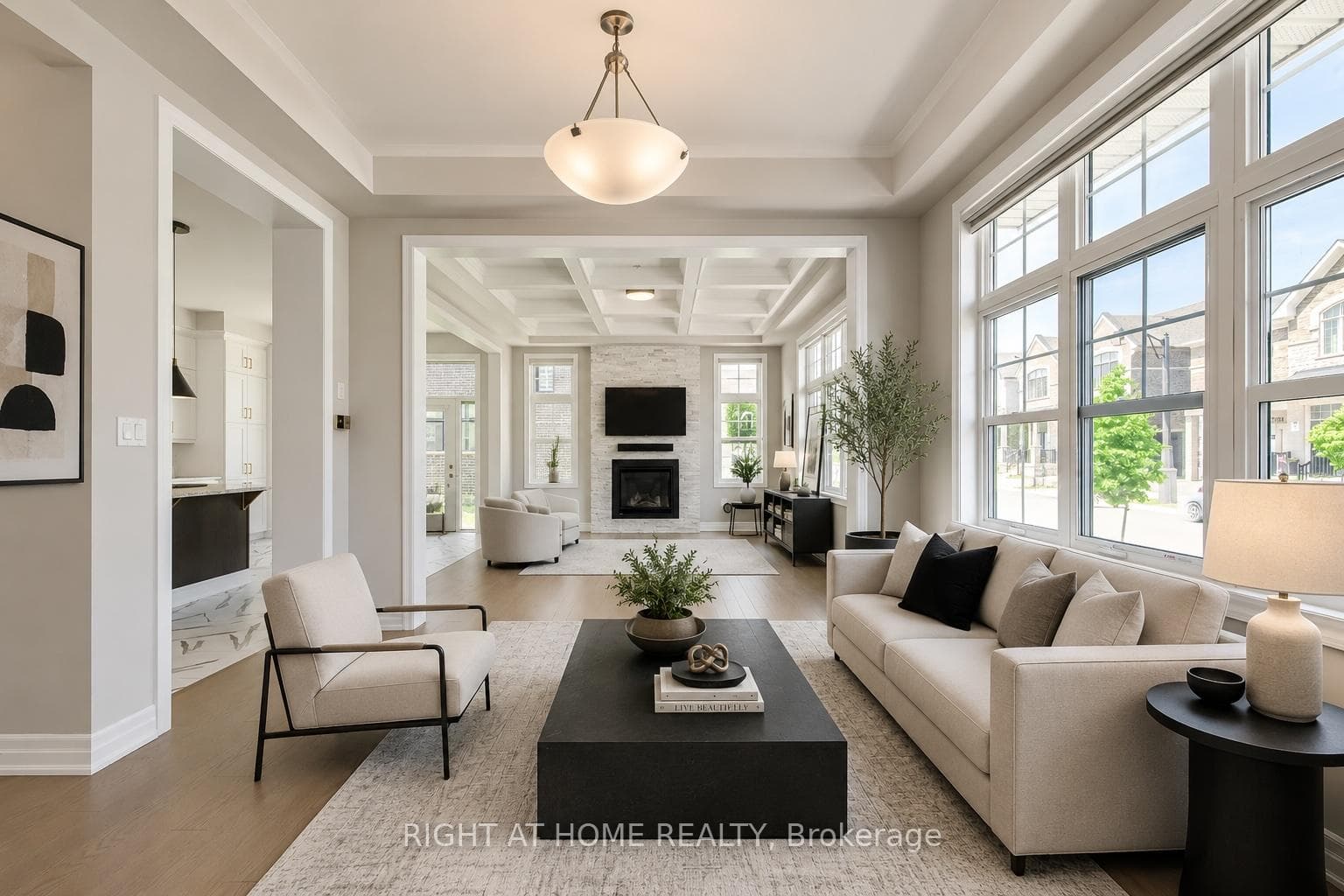 1387 Aymond Crescent - Detached photo 1 of 26 in Oakville, Ontario