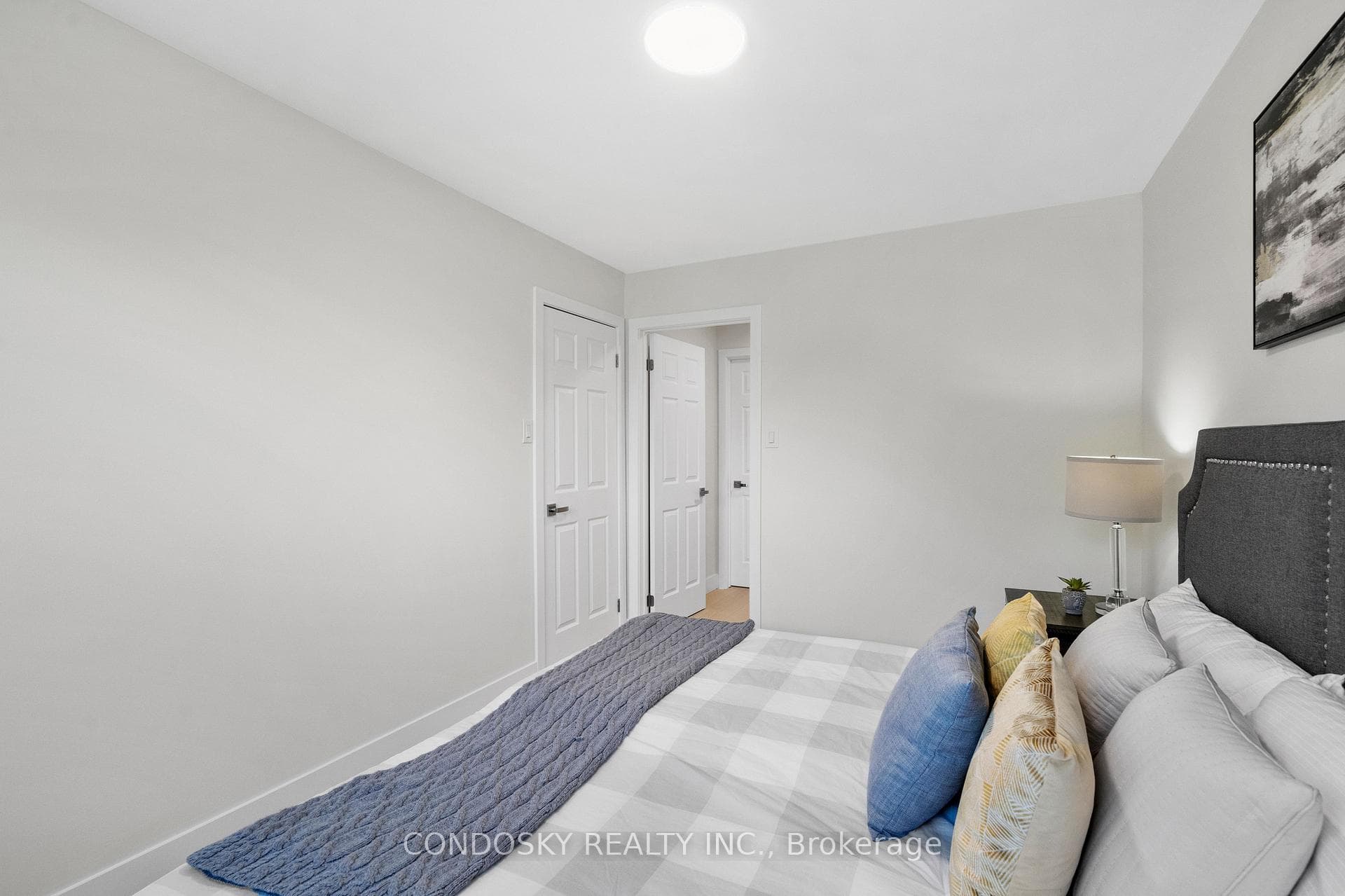 768 Annamore Road - Semi-Detached photo 18 of 44 in Mississauga, Ontario