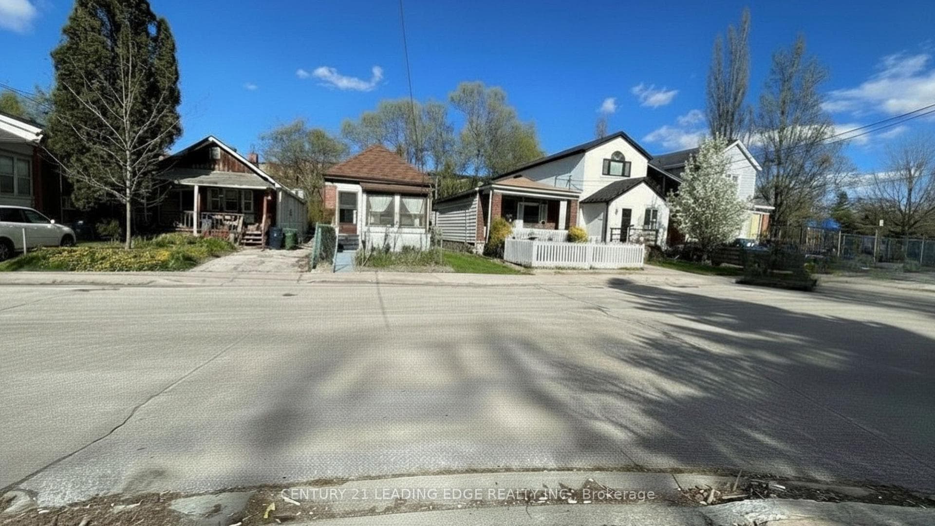 25 Madelaine Avenue - Detached photo 23 of 25 in Birch Cliff / Cliffside, Ontario