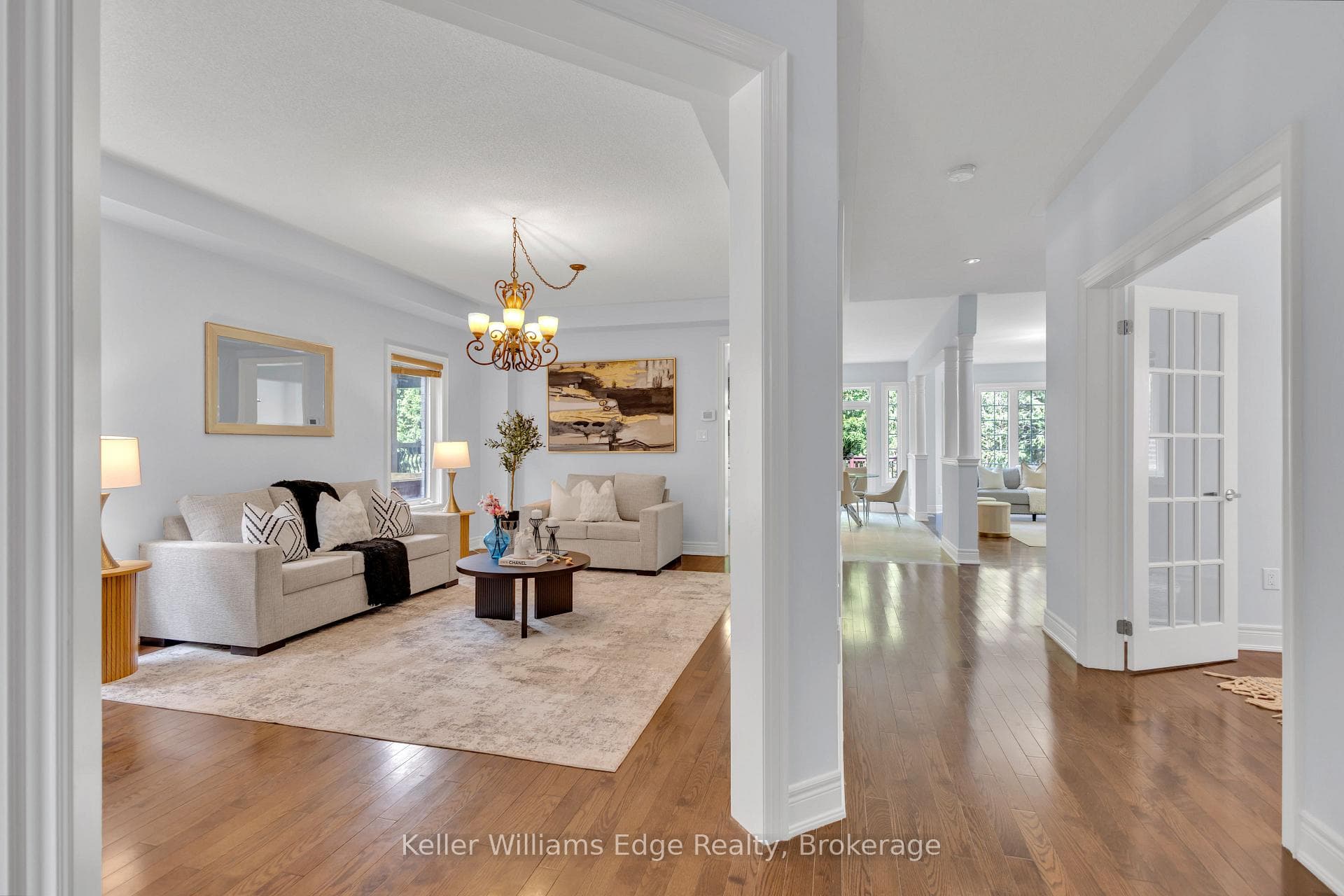 2241 Adirondak Trail - Detached photo 5 of 50 in Oakville, Ontario
