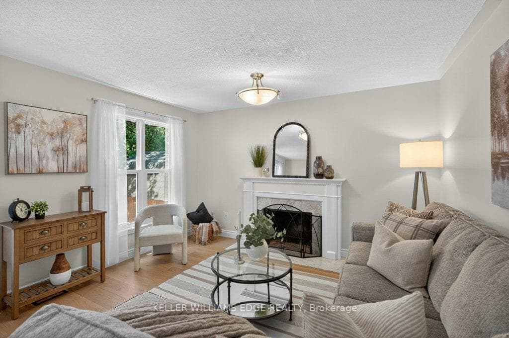 2084 William O'Connell Boulevard - Detached photo 16 of 45 in Burlington, Ontario