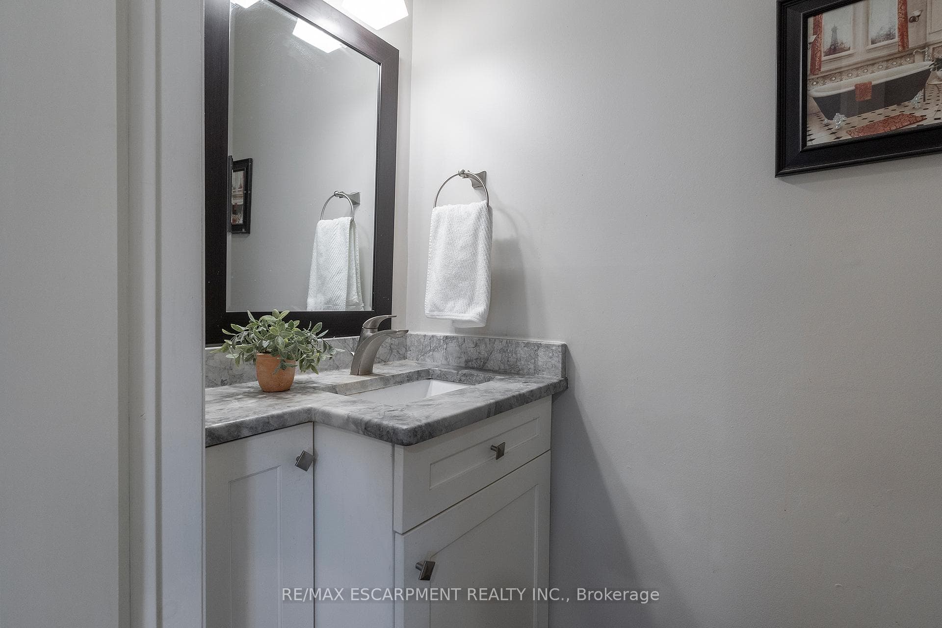 436 Goodram Drive - Detached photo 17 of 43 in Burlington, Ontario