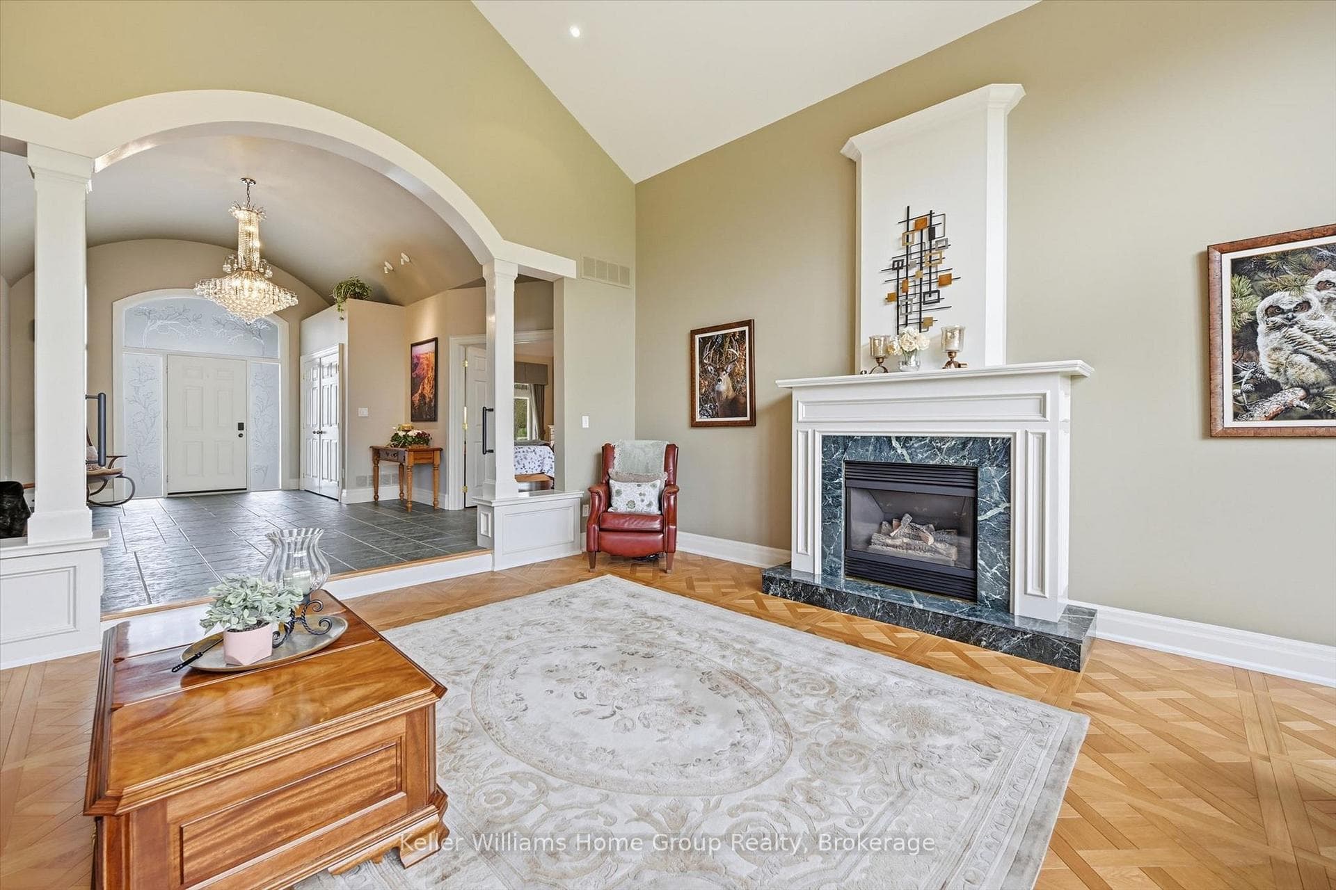 6423 Chelsea Road - Detached photo 10 of 49 in Burlington, Ontario