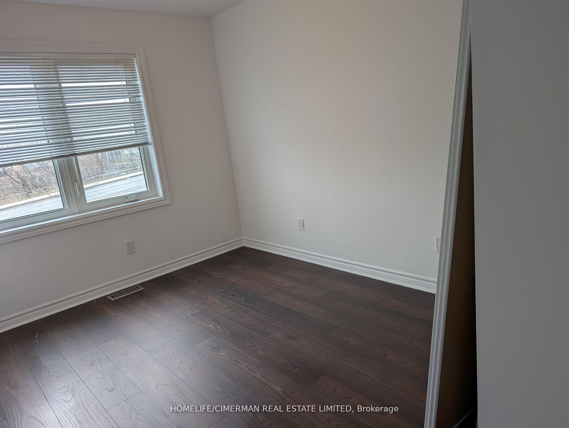 361 Birchmount Road - Condo photo 12 of 20 in Birch Cliff / Cliffside, Ontario