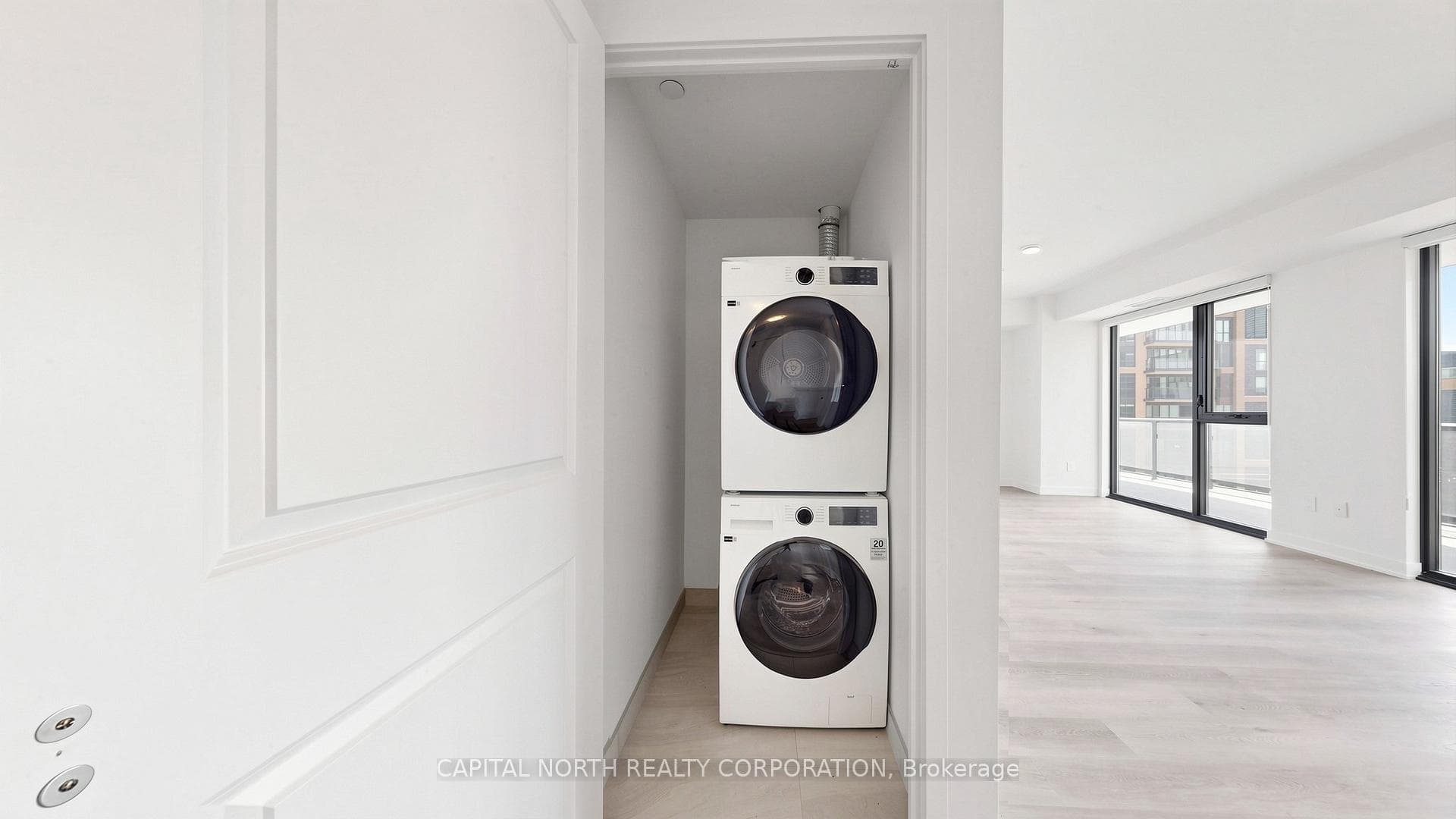 2075 Lakeshore Road Unit 708 - Condo photo 23 of 37 in Burlington, Ontario