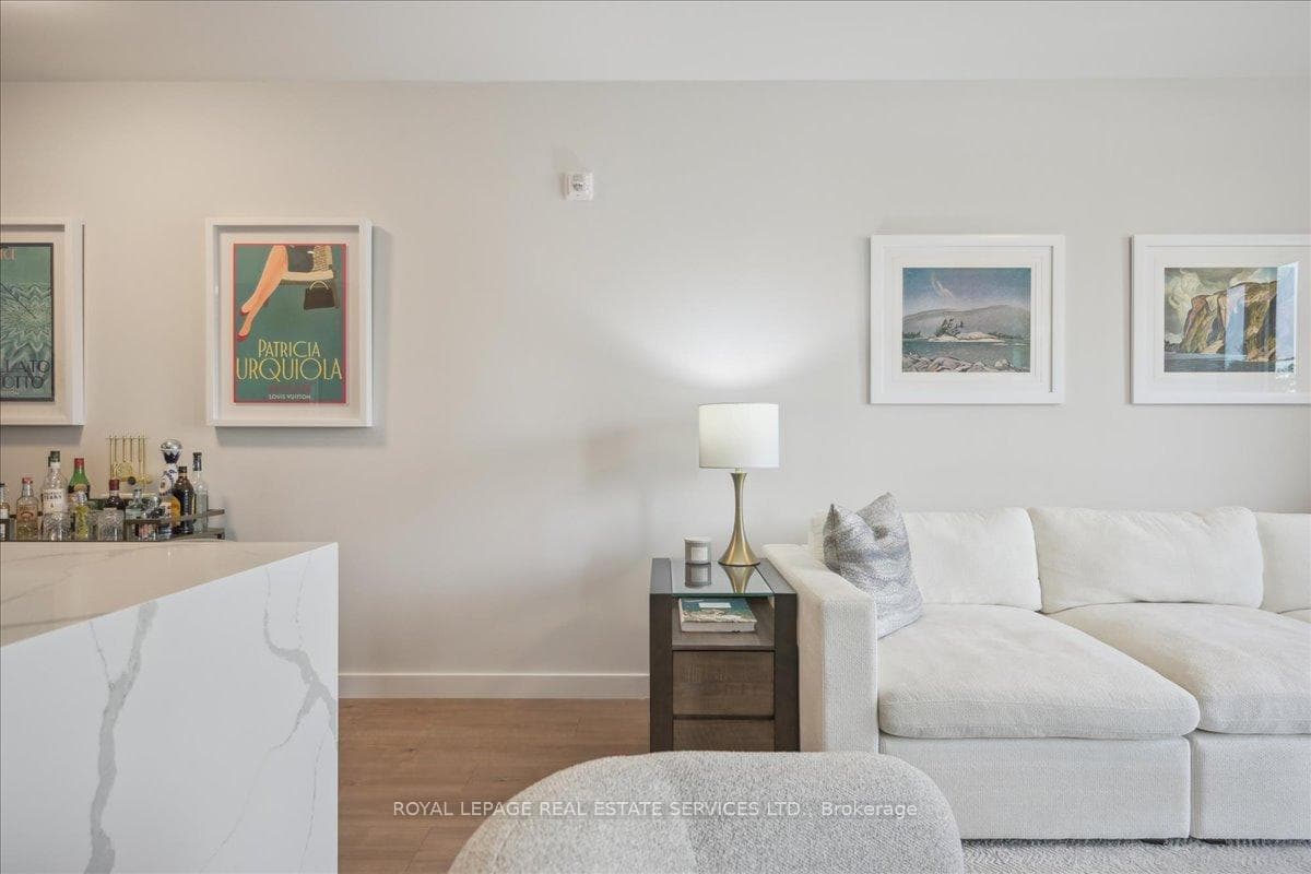 168 Sabina Drive Unit 211 - Condo photo 21 of 41 in Oakville, Ontario