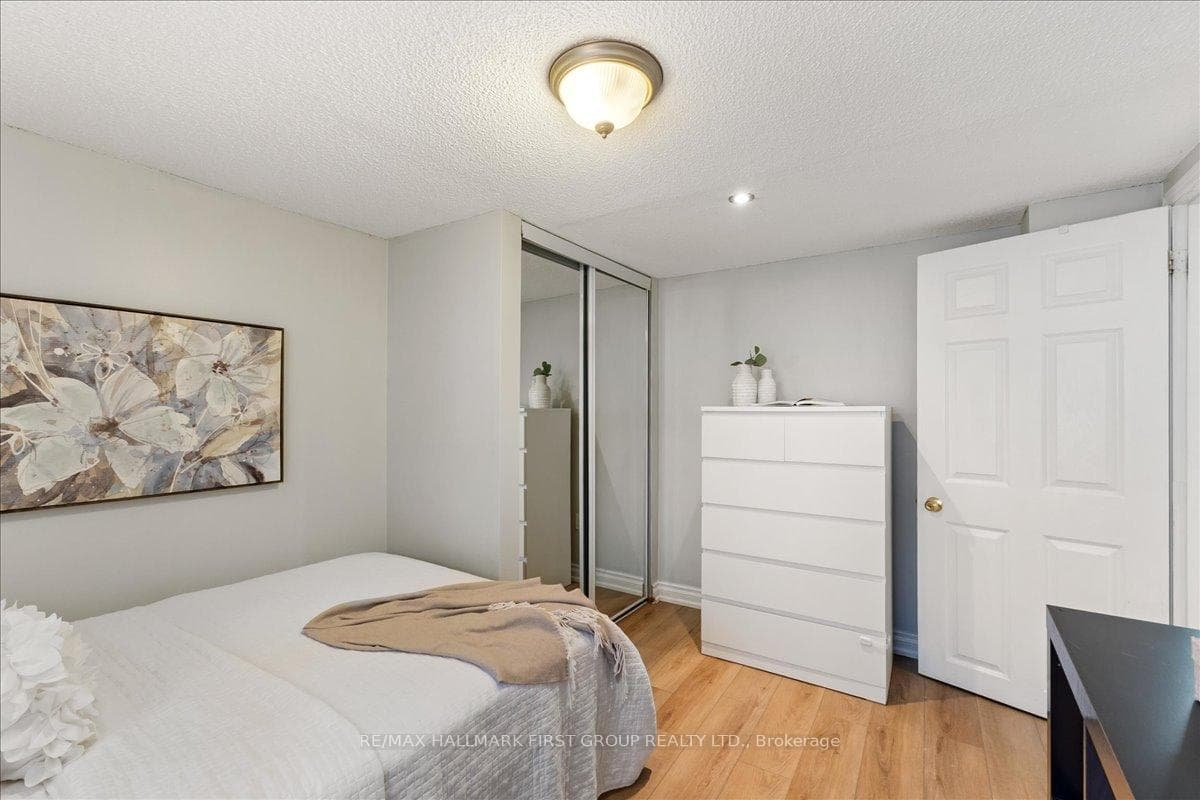 2690 Islington Avenue - Detached photo 37 of 45 in Etobicoke (West Mall / Rexdale), Ontario