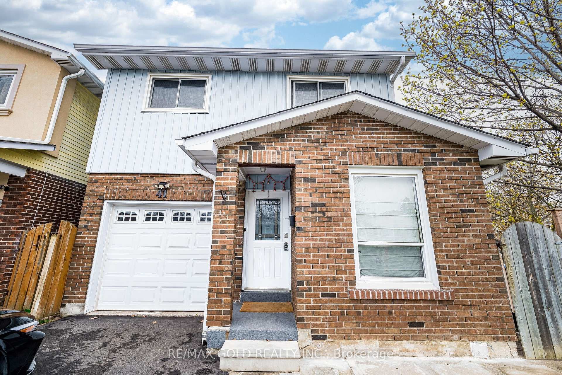41 Simmons Boulevard - Detached photo 1 of 37 in Brampton, Ontario