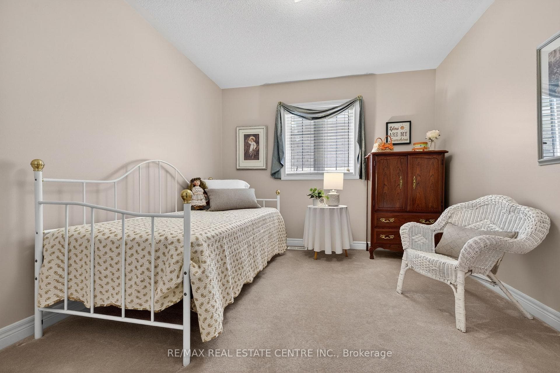1022 Laidlaw Drive - Detached photo 34 of 50 in Milton, Ontario