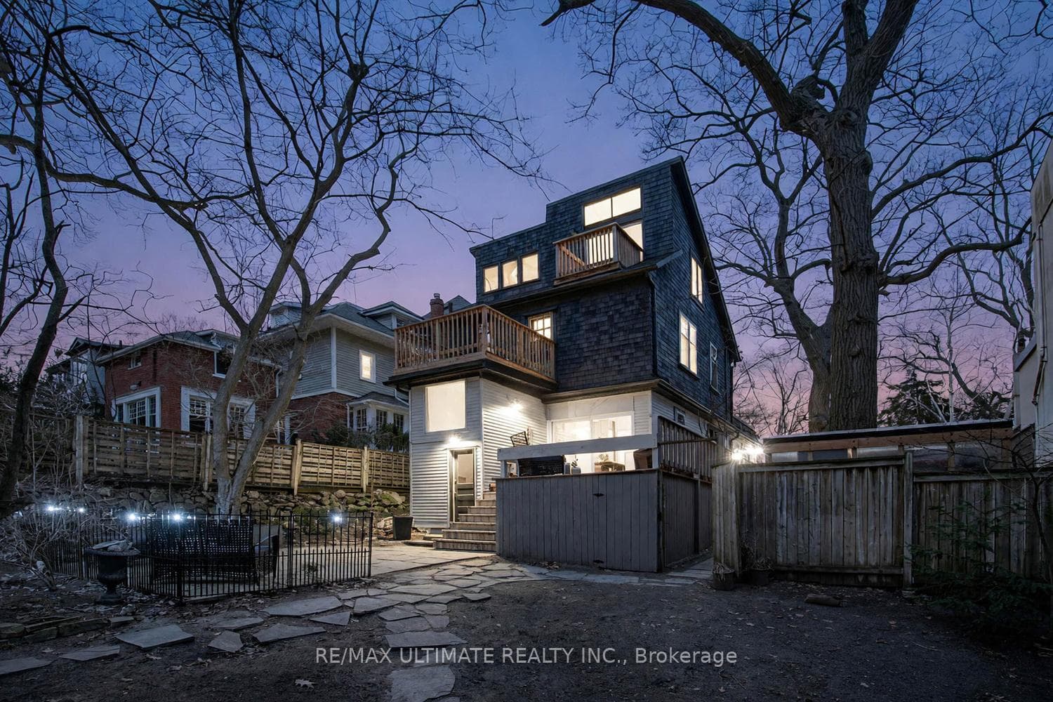 18 Blantyre Avenue - Detached photo 9 of 50 in Birch Cliff / Cliffside, Ontario