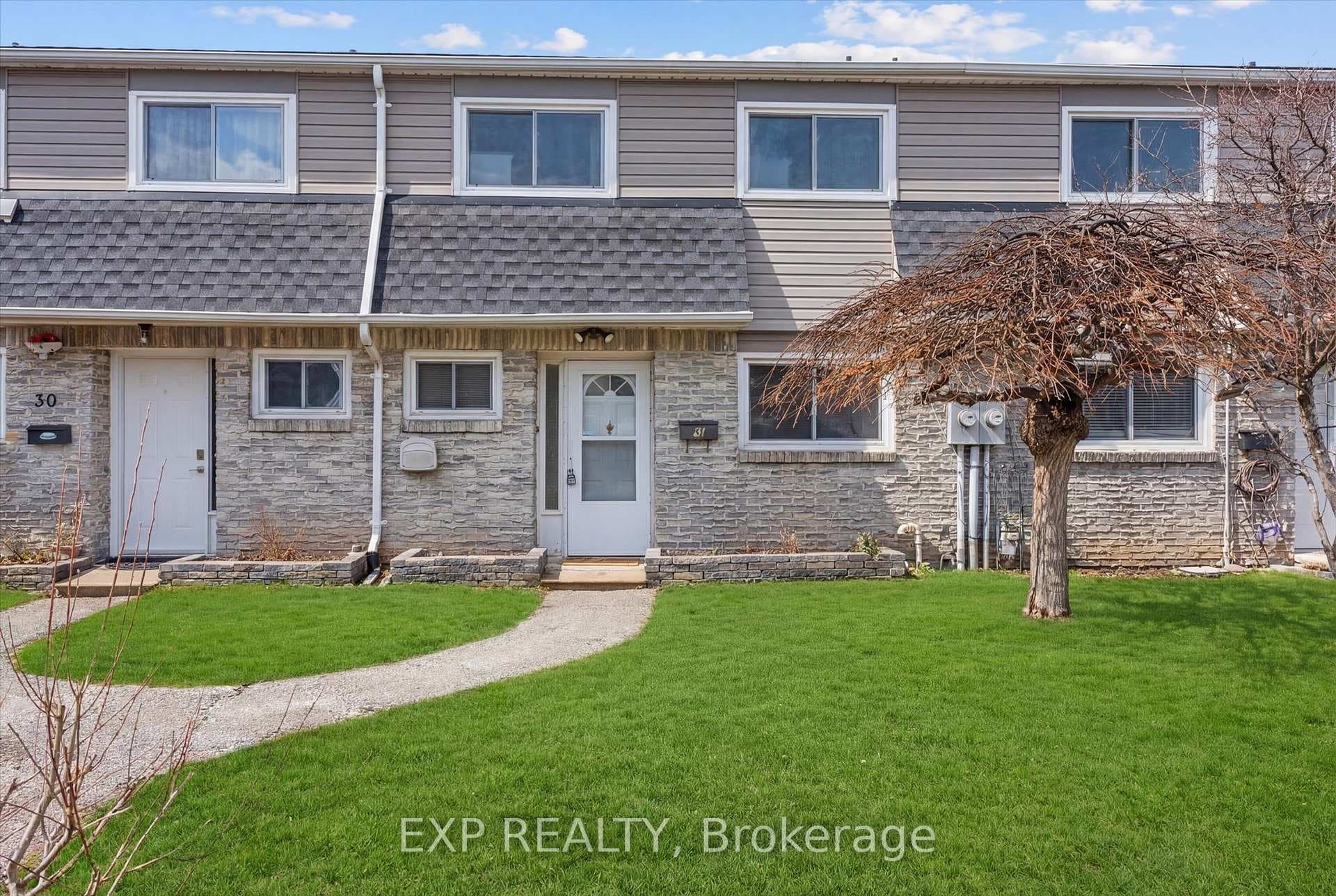 2050 Upper Middle Road Unit 31 - home for sale in Burlington, Ontario