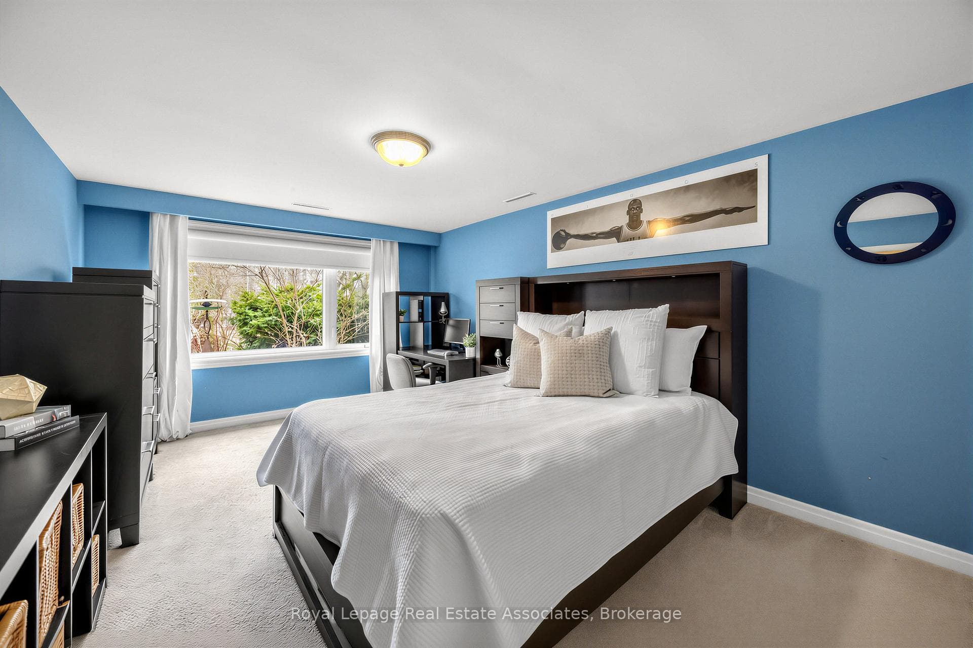 1561 Pinetree Crescent - Detached photo 27 of 42 in Mississauga, Ontario