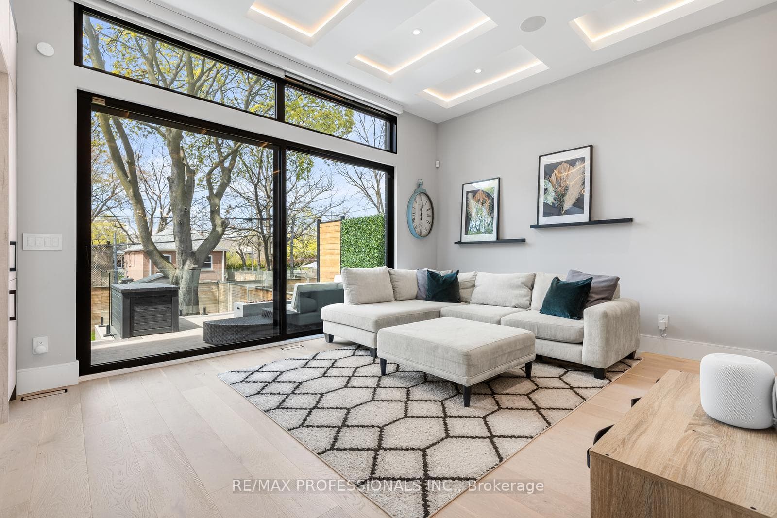 216 Aldercrest Road - Detached photo 13 of 49 in Liberty Village / Parkdale / South Parkdale, Ontario
