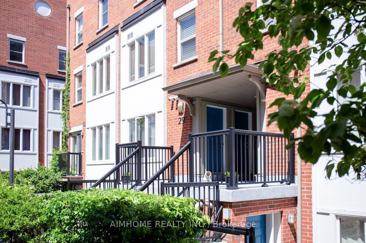 29 Frances Loring Lane Unit 6 - Condo photo 2 of 39 in Riverdale / Leslieville, Ontario