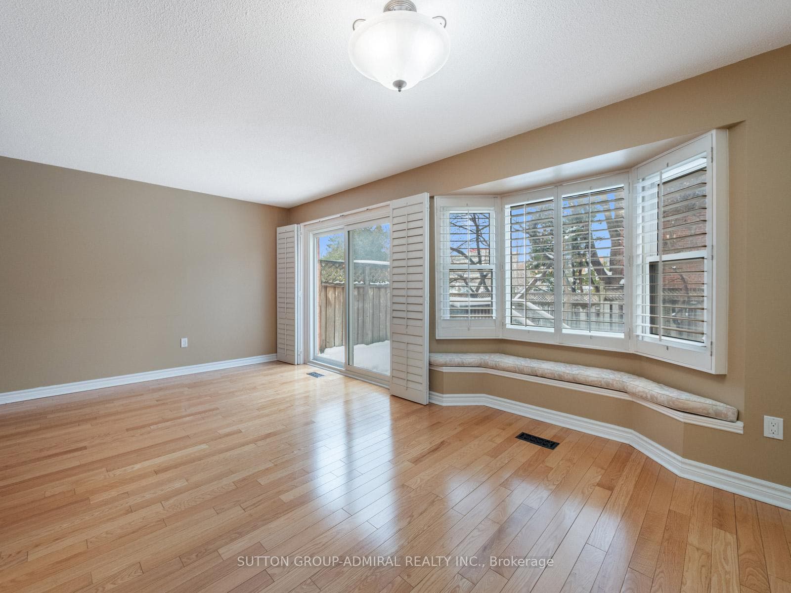 385 The East Mall N/A Unit #60 - Condo photo 14 of 47 in Etobicoke (Islington / Rexdale), Ontario