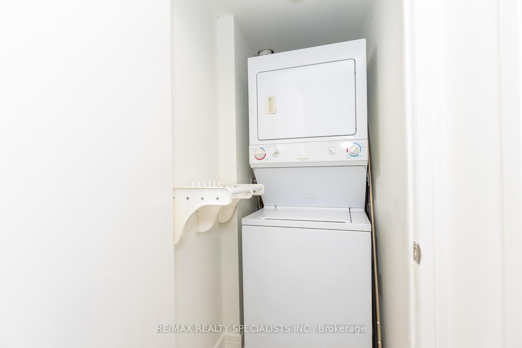 16 Harrison Garden Boulevard Unit 1801 - Condo photo 26 of 39 in Willowdale / Newtonbrook, Ontario