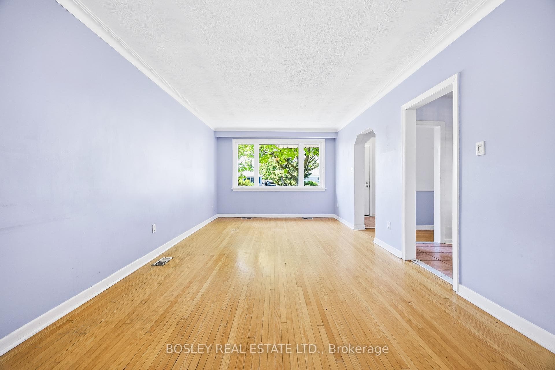 532 Sandmere Place - Detached photo 3 of 33 in Oakville, Ontario