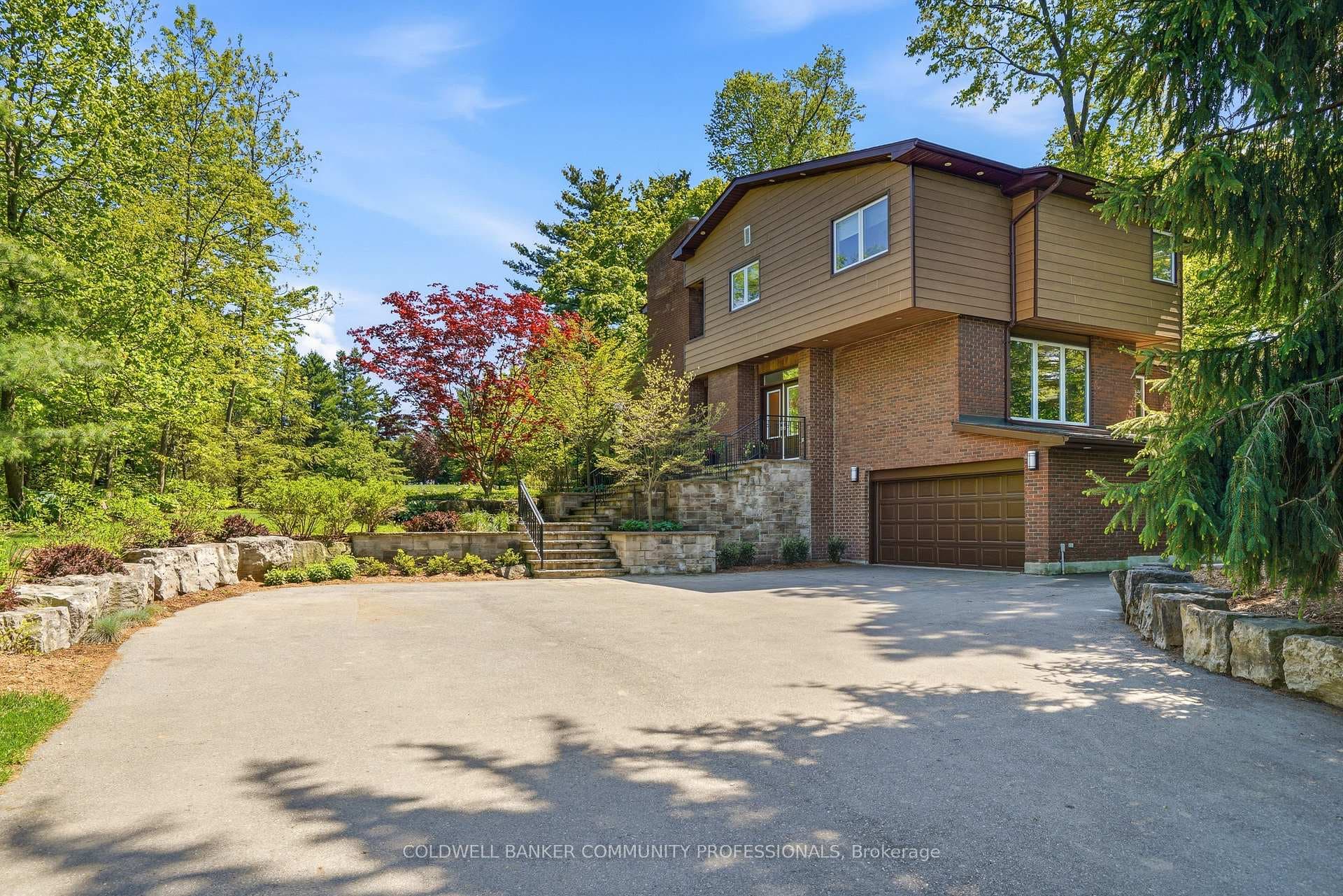 2552 Britannia Road - Detached photo 6 of 50 in Burlington, Ontario