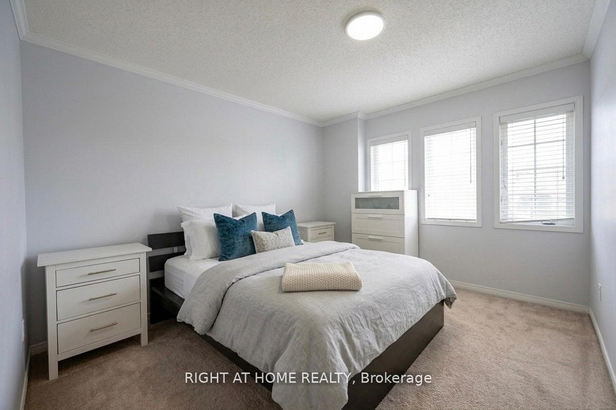 11 West Deane Park Drive Unit 1 - Townhouse photo 16 of 19 in Etobicoke (Islington / Rexdale), Ontario