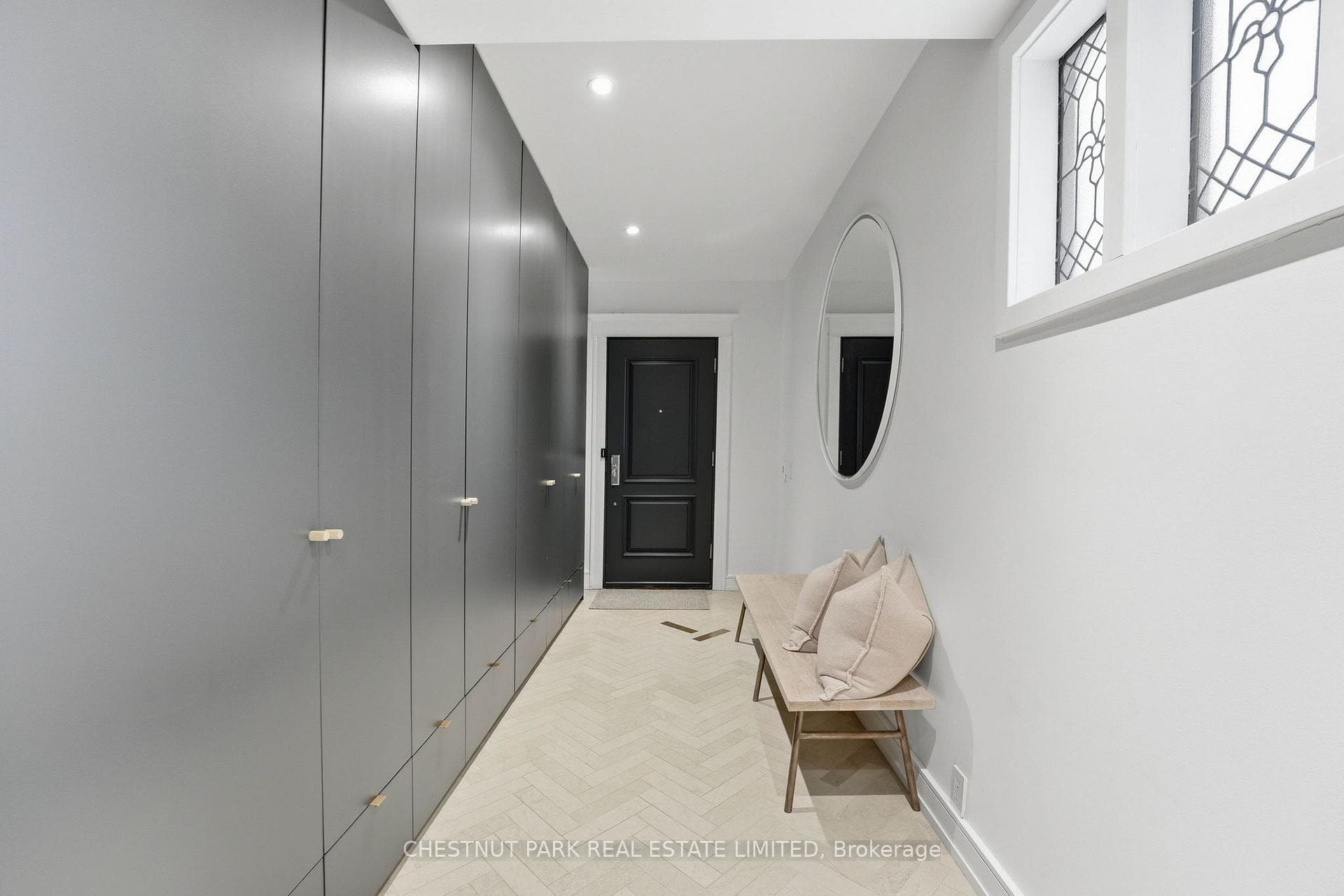 154 Cottingham Street - Semi-Detached photo 2 of 23 in Annex / Yorkville / Summerhill, Ontario