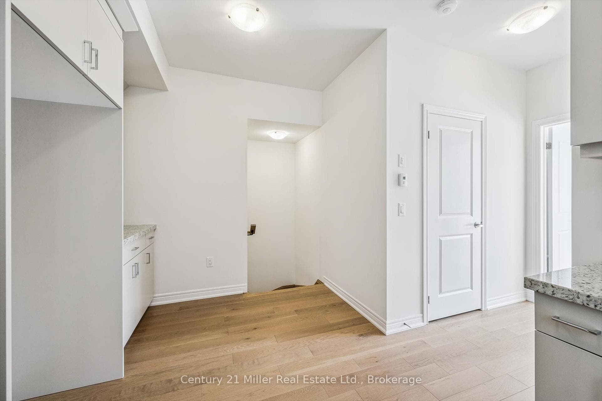 3199 Sixth Line - Townhouse photo 28 of 38 in Oakville, Ontario