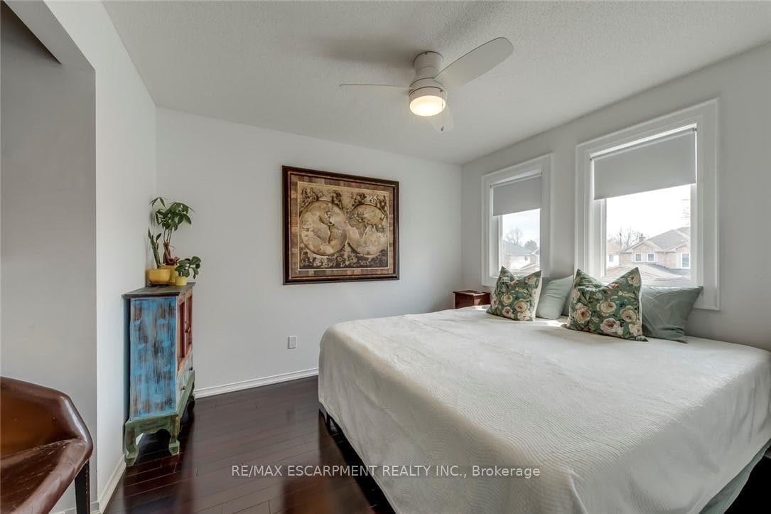 3311 SPRINGVALE Court - Detached photo 31 of 50 in Burlington, Ontario