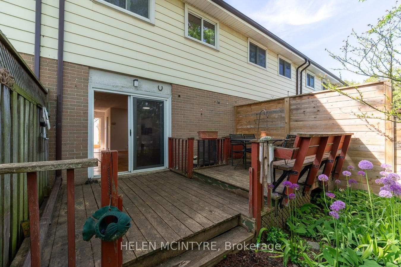 140 Ripley Court Unit 4 - Townhouse photo 43 of 47 in Oakville, Ontario