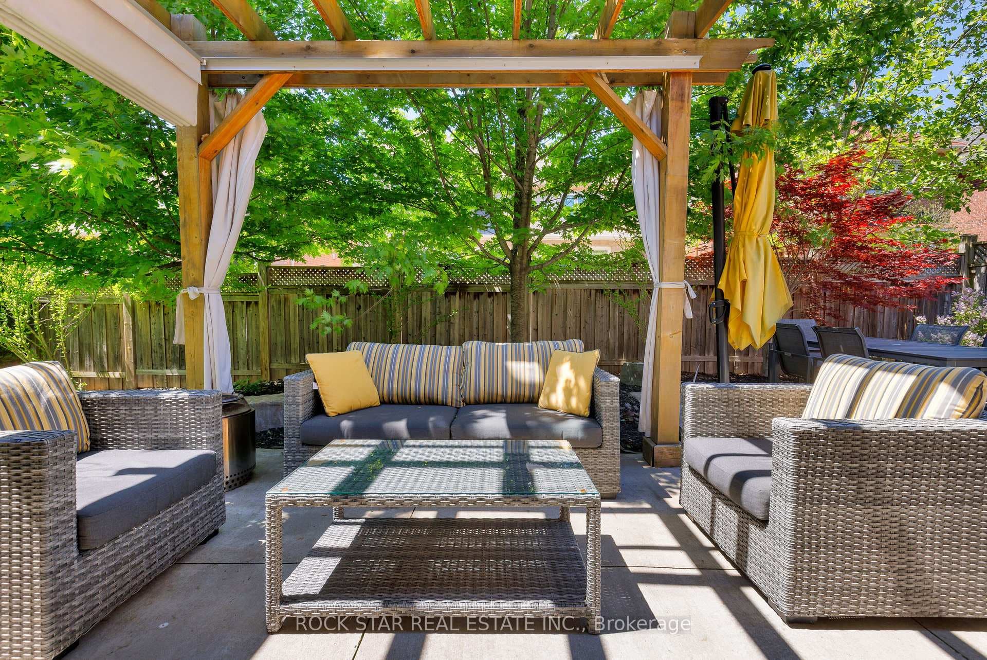 2277 Blue Oak Circle - Detached photo 20 of 46 in Oakville, Ontario