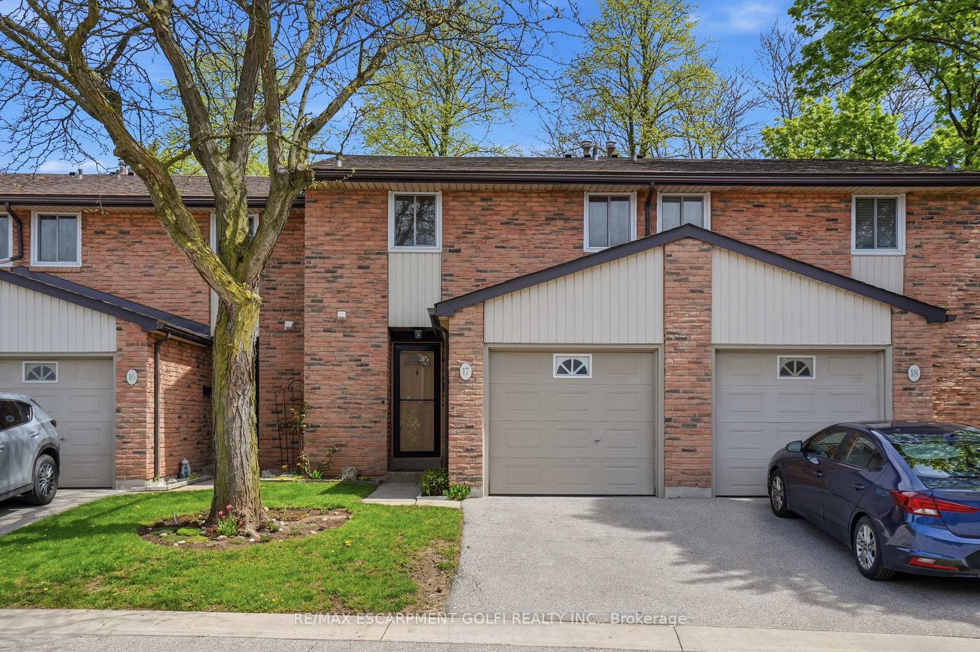 660 OXFORD Road Unit 17 - Condo photo 1 of 31 in Burlington, Ontario