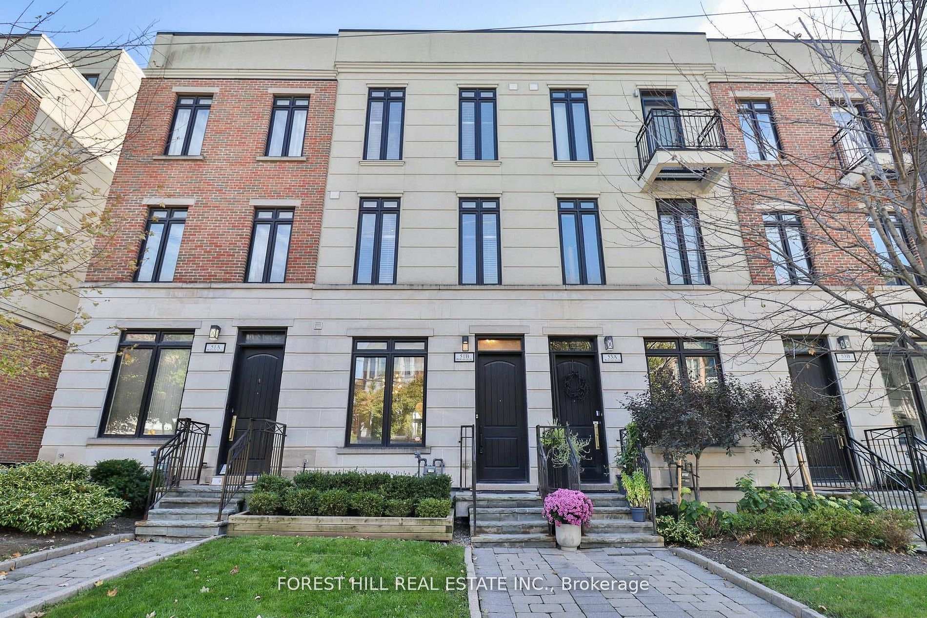 51B Burnaby Boulevard - Townhouse photo 1 of 31 in Forest Hill / Deer Park, Ontario